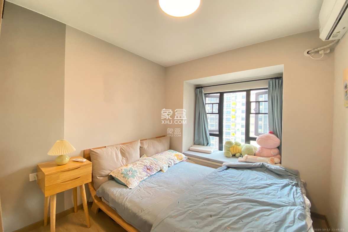 时代年华 1室0厅0卫 2300.0元/月 时代年华 1室0厅0卫 2300.0元/月室内图