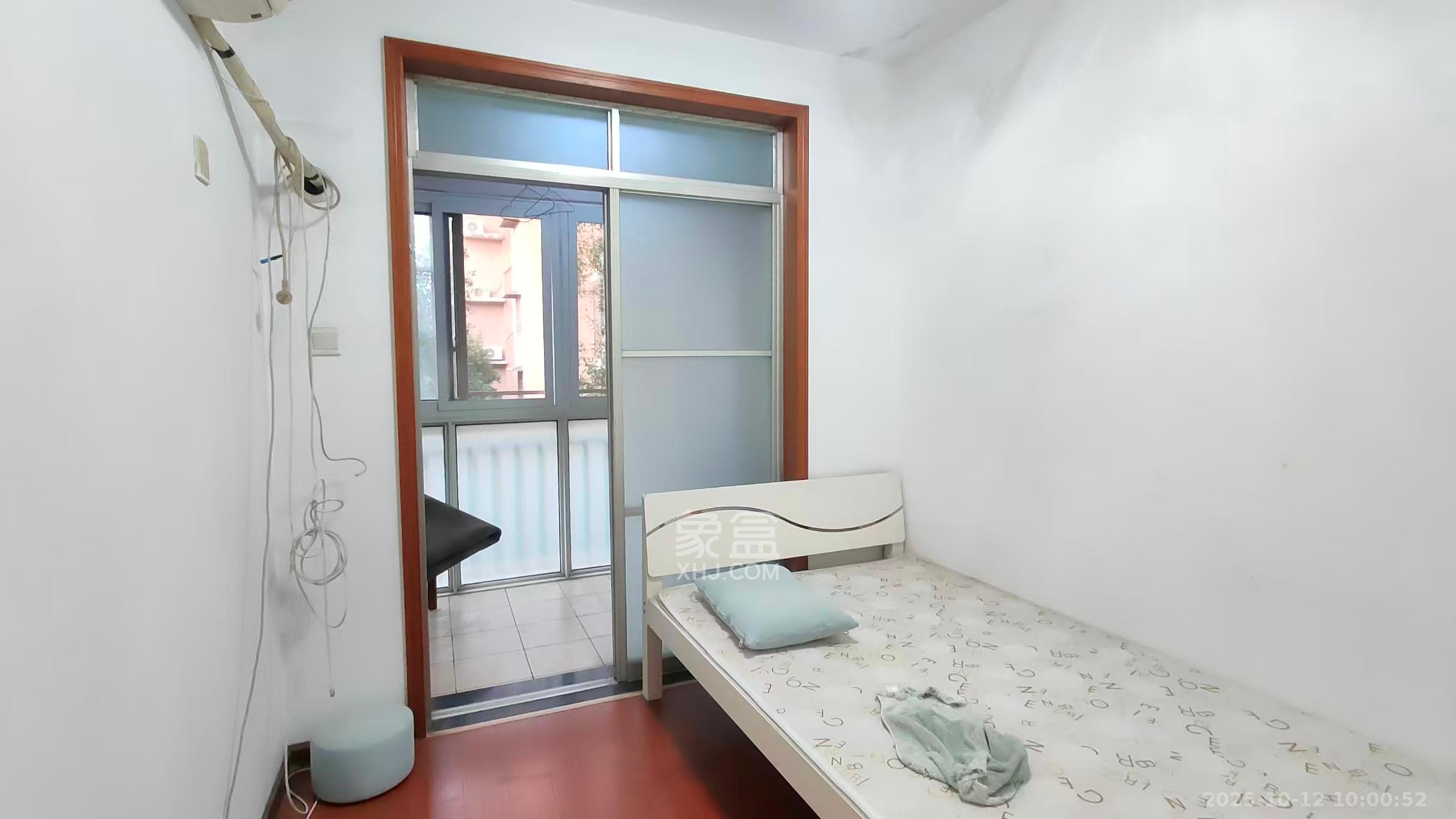 新诚小区 2室2厅1卫 1500.0元/月 新诚小区 2室2厅1卫 1500.0元/月室内图