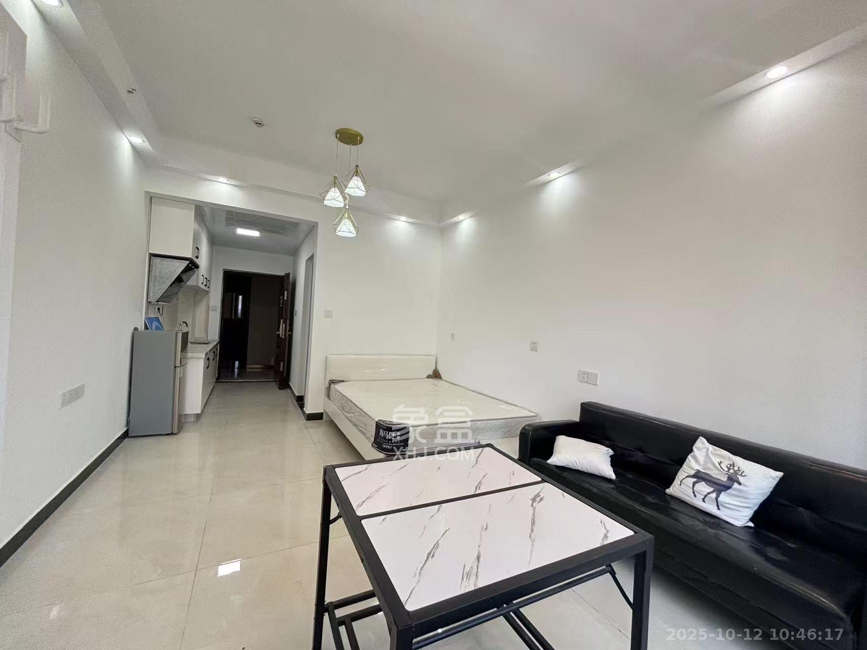 蓝光雍锦半岛   39.0㎡      1300.0元/月室内图