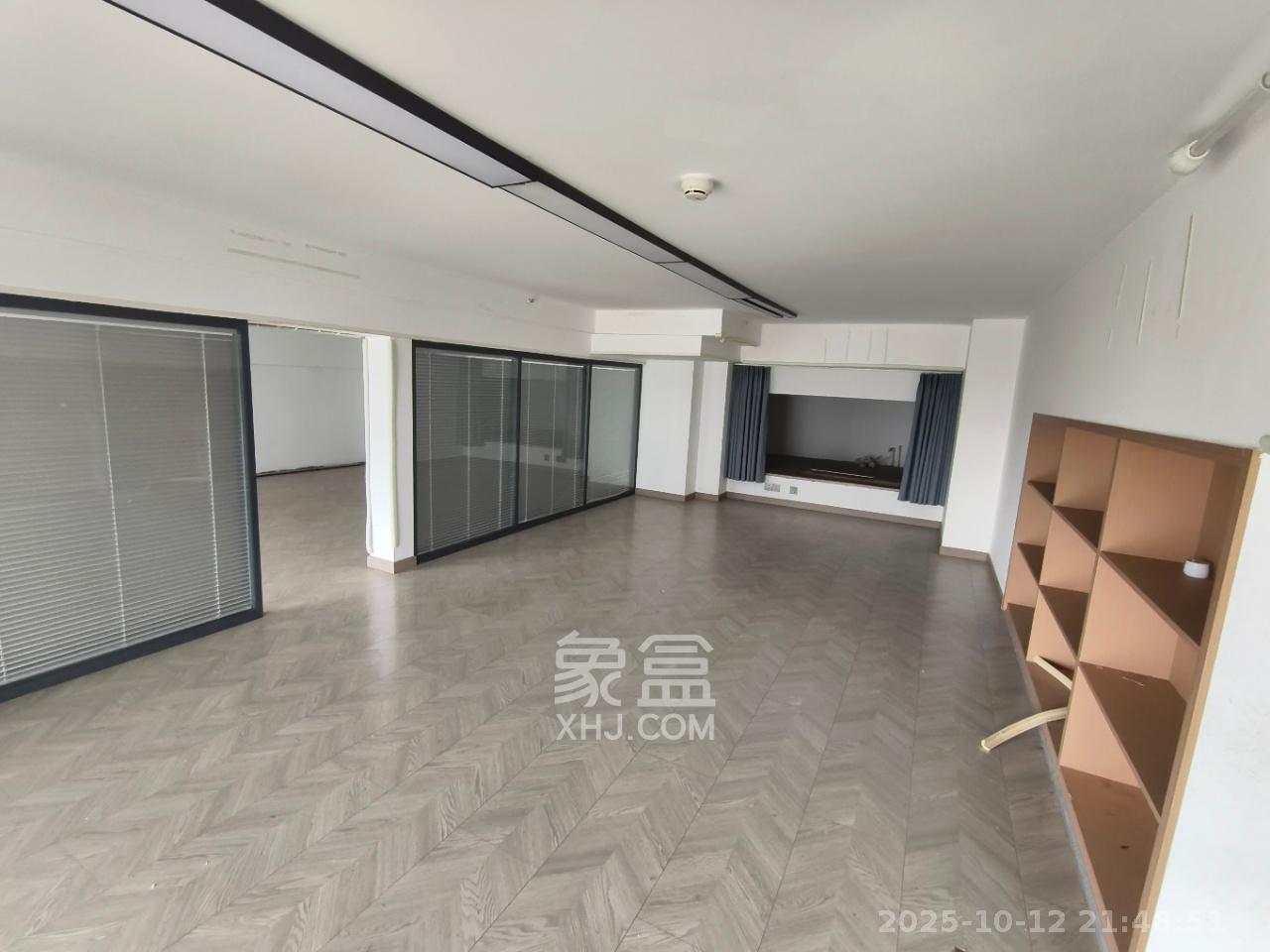 卡地亚公寓  1室1厅1卫    4800.0元/月室内图