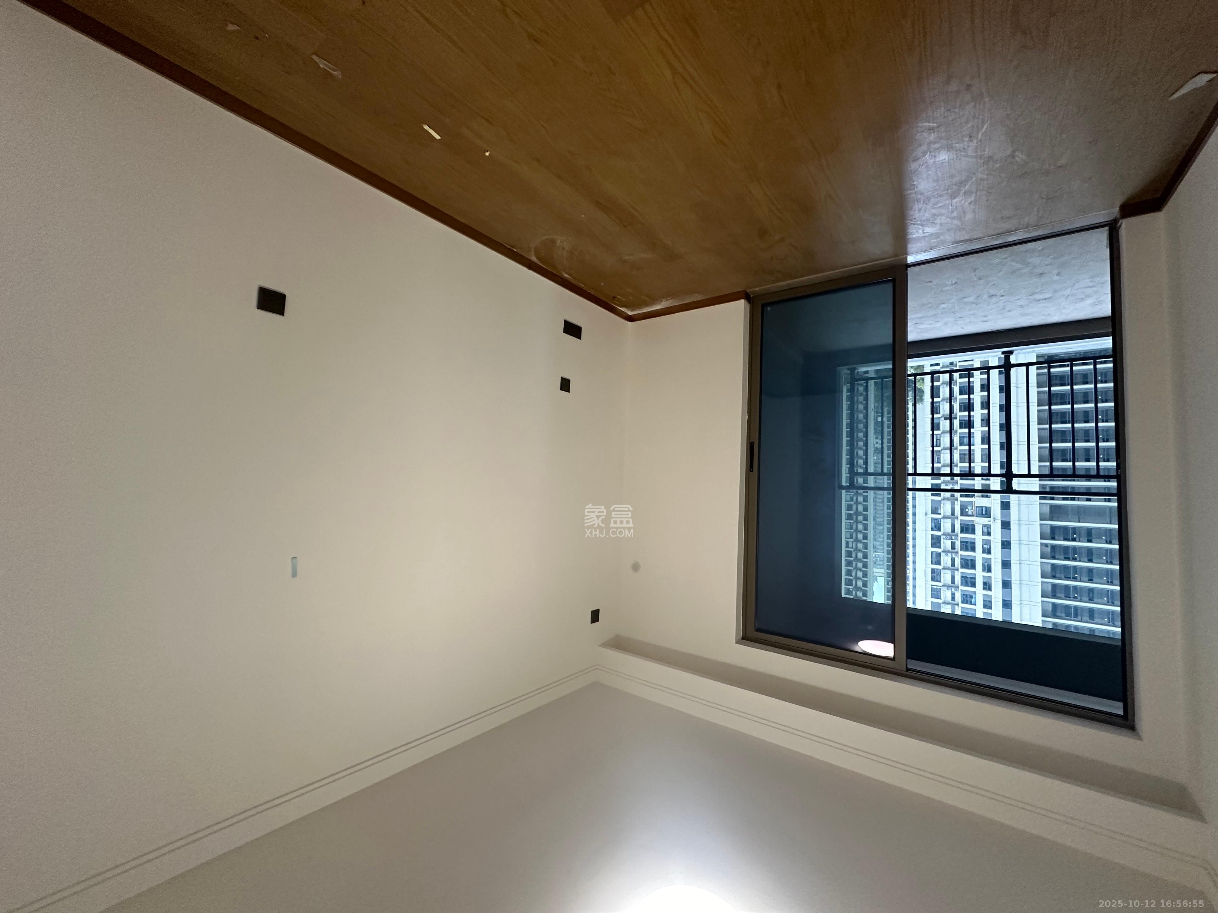 旭辉雨花郡  4室2厅2卫    4000.0元/月 旭辉雨花郡  4室2厅2卫    4000.0元/月室内图