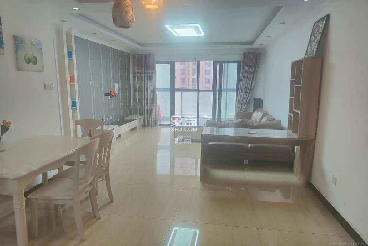 蓝山郡 2室2厅1卫 1900.0元/月 蓝山郡 2室2厅1卫 1900.0元/月室内图