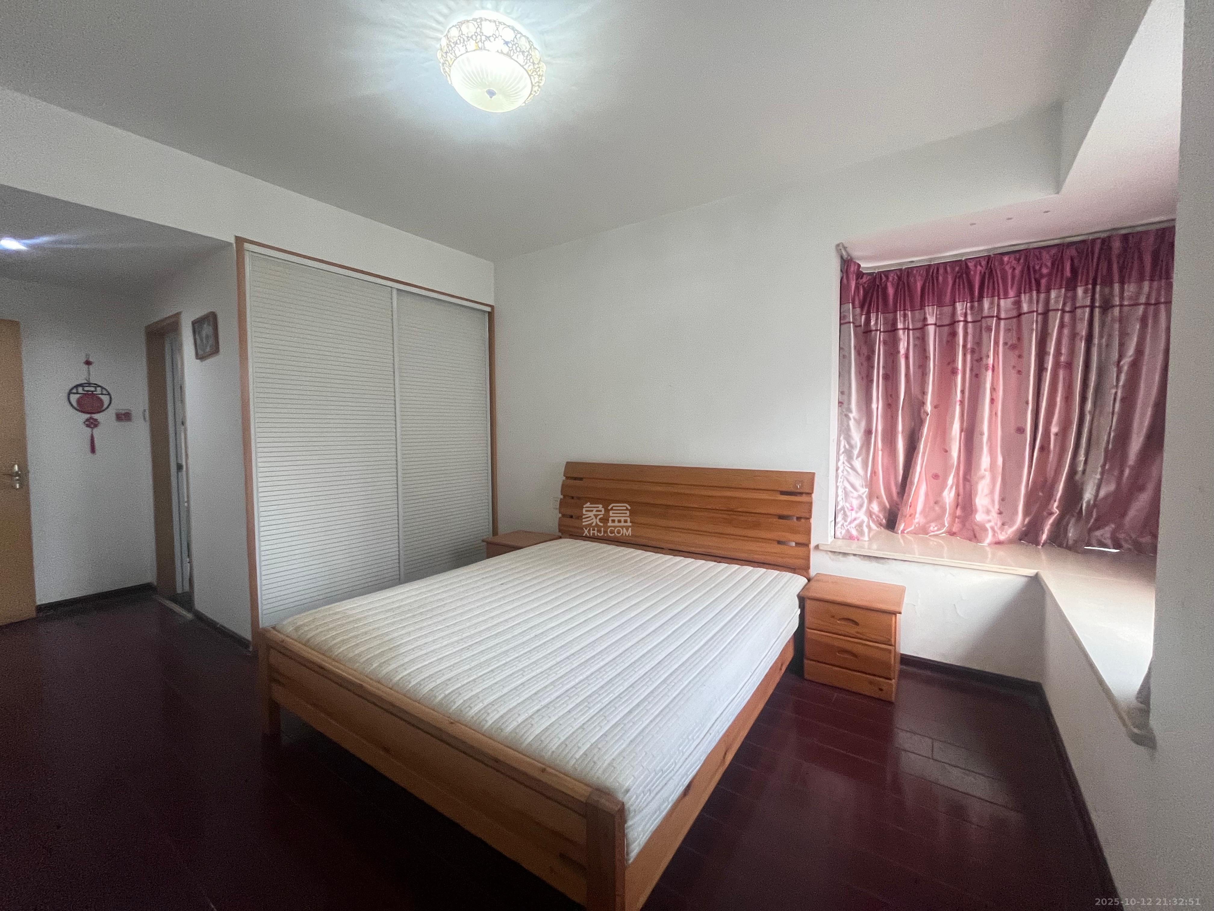 巢之恋  3室2厅2卫    2200.0元/月室内图