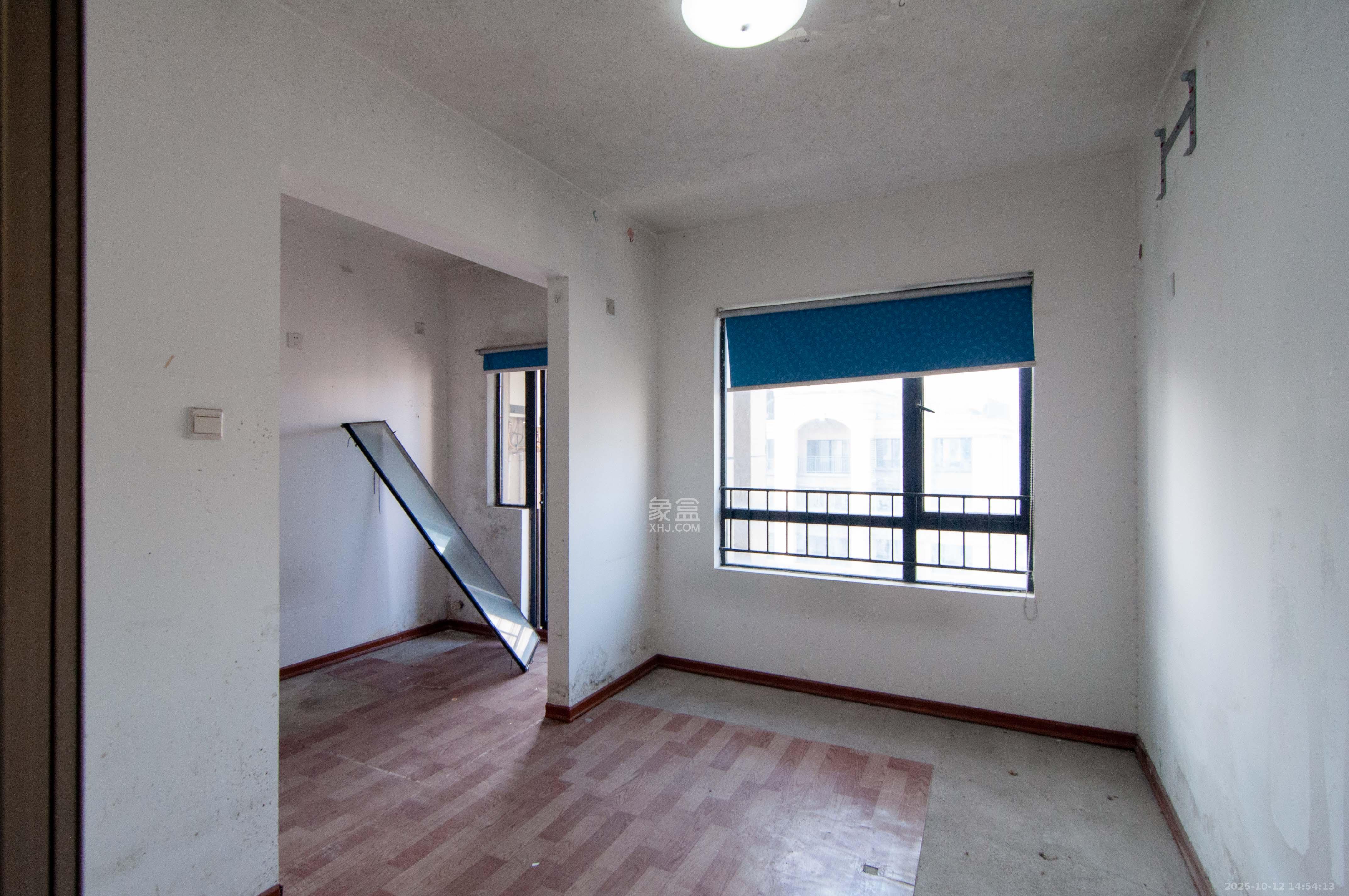 中海梅溪湖壹号 3室2厅2卫 169.0万 中海梅溪湖壹号 3室2厅2卫 169.0万其他