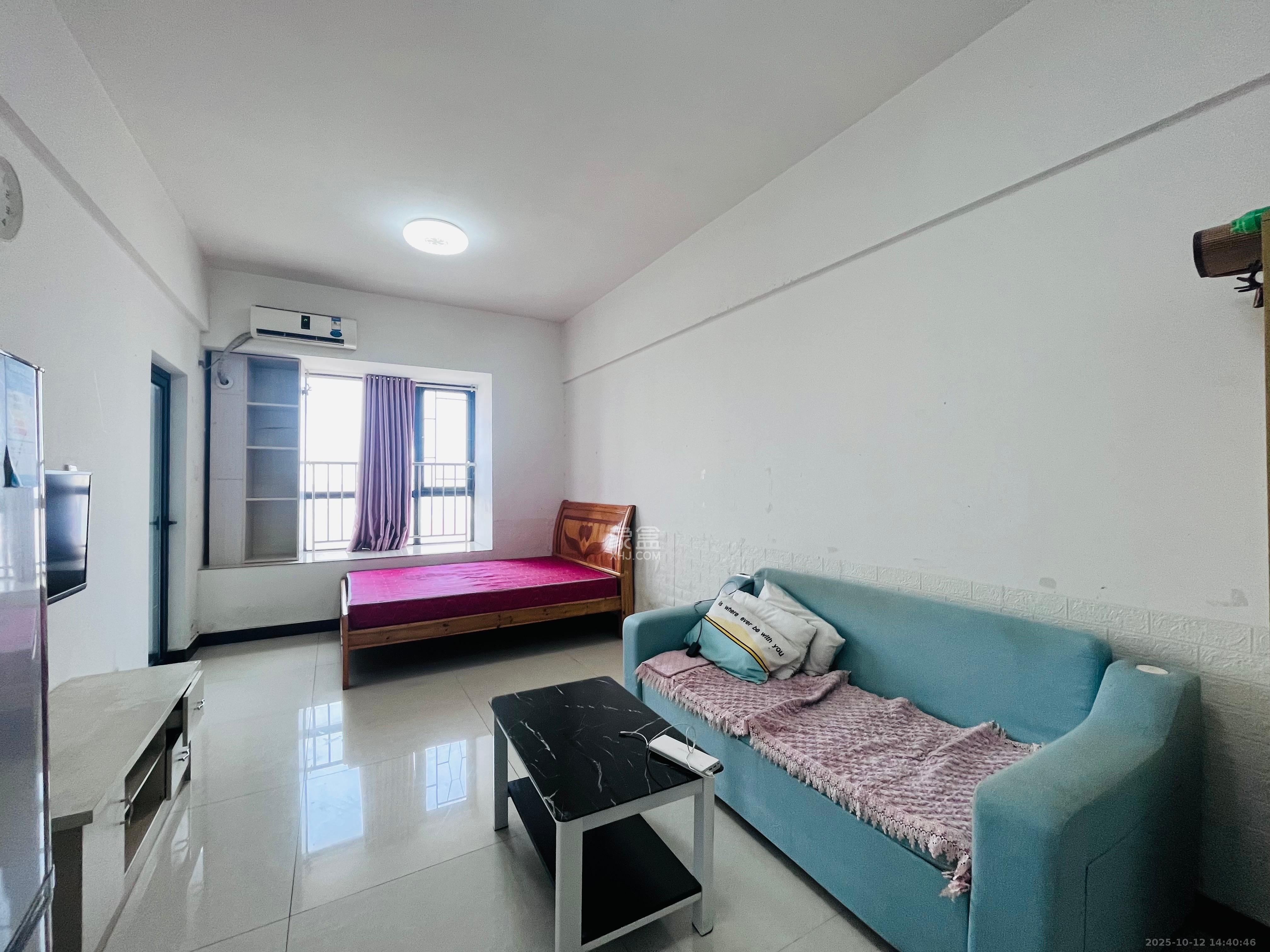 地华梅溪湖畔 1室1厅1卫 1600.0元/月 地华梅溪湖畔 1室1厅1卫 1600.0元/月室内图