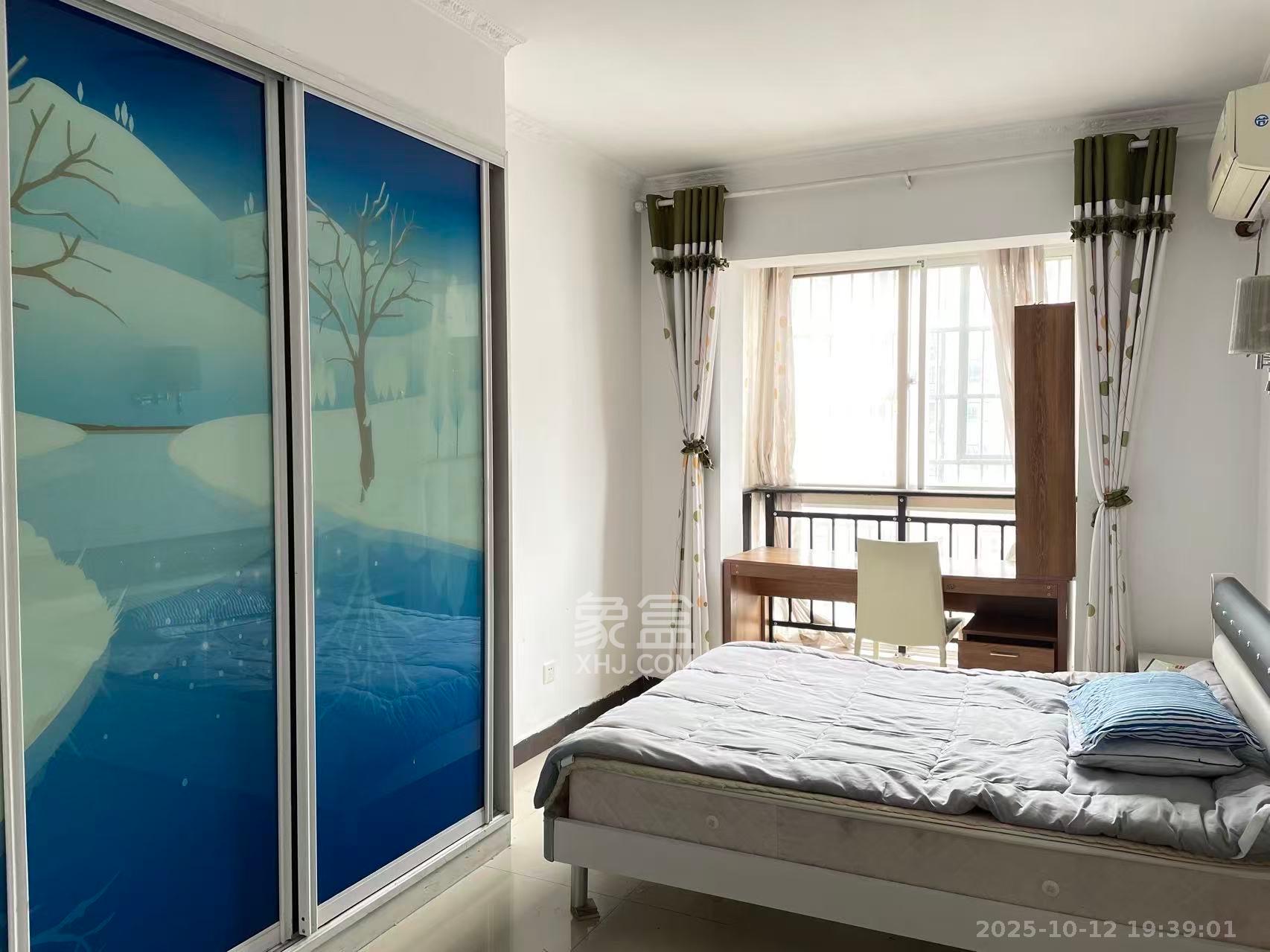 山水华景 3室2厅2卫 2600.0元/月 山水华景 3室2厅2卫 2600.0元/月室内图