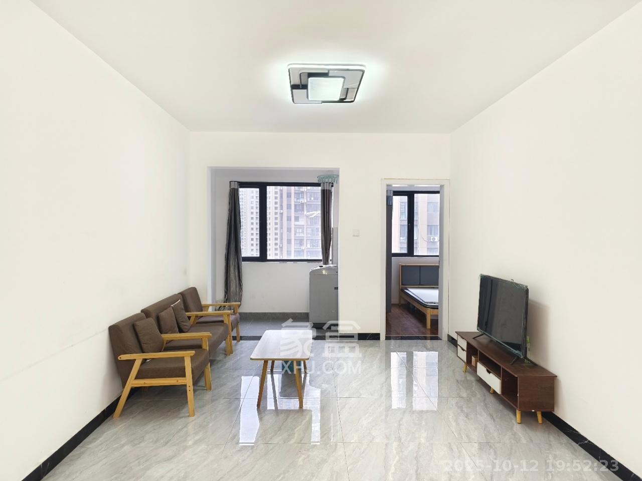 勤诚达境界城  3室2厅1卫    1800.0元/月 勤诚达境界城  3室2厅1卫    1800.0元/月室内图