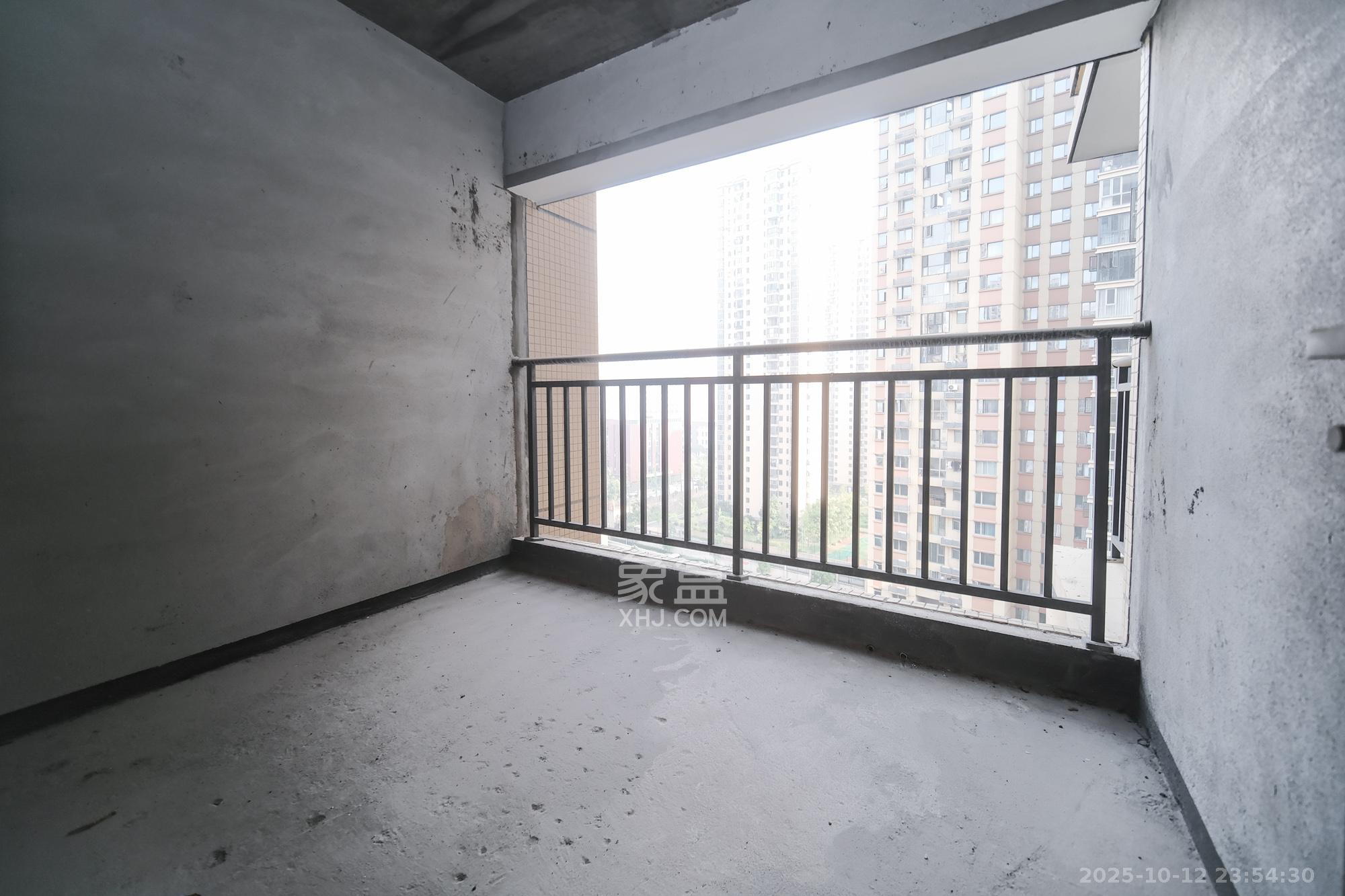 湖湘奥林匹克花园  4室2厅2卫    105.0万卧室