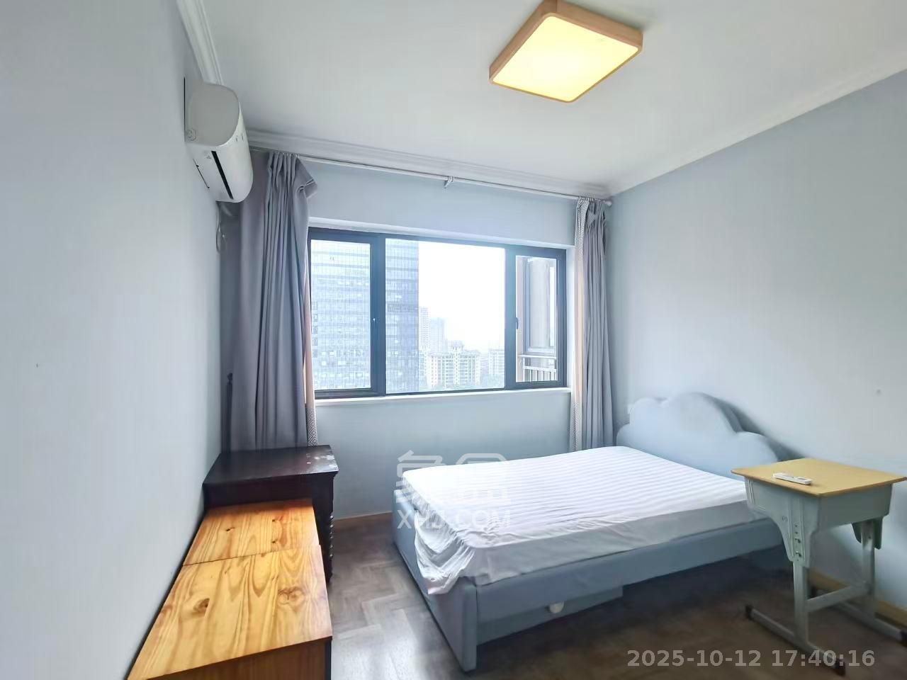 钰龙天下二期(钰龙佳园)  3室2厅2卫    3000.0元/月 钰龙天下二期(钰龙佳园)  3室2厅2卫    3000.0元/月室内图