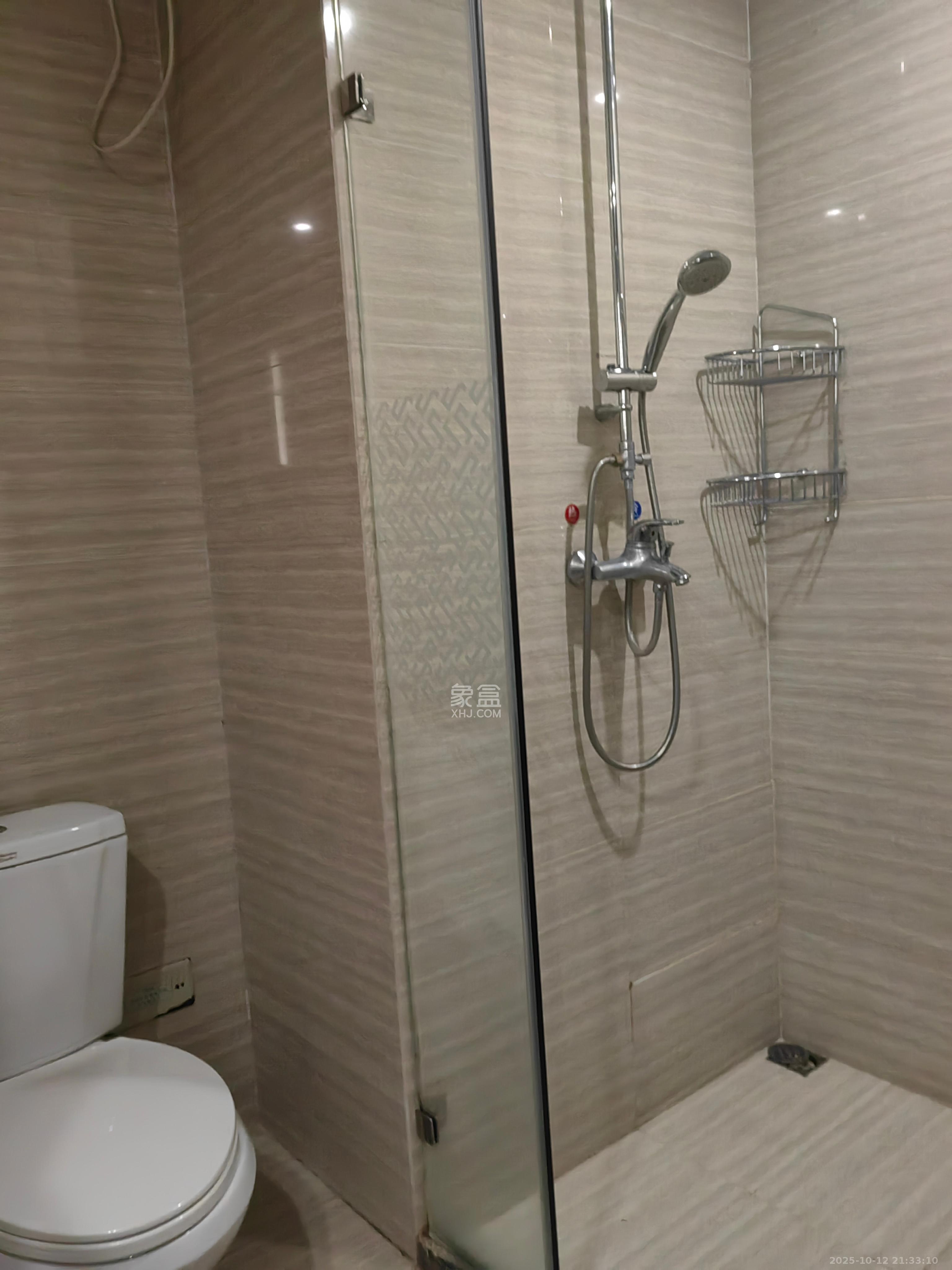 华远国际公寓  1室1厅1卫    3800.0元/月 华远国际公寓  1室1厅1卫    3800.0元/月室内图