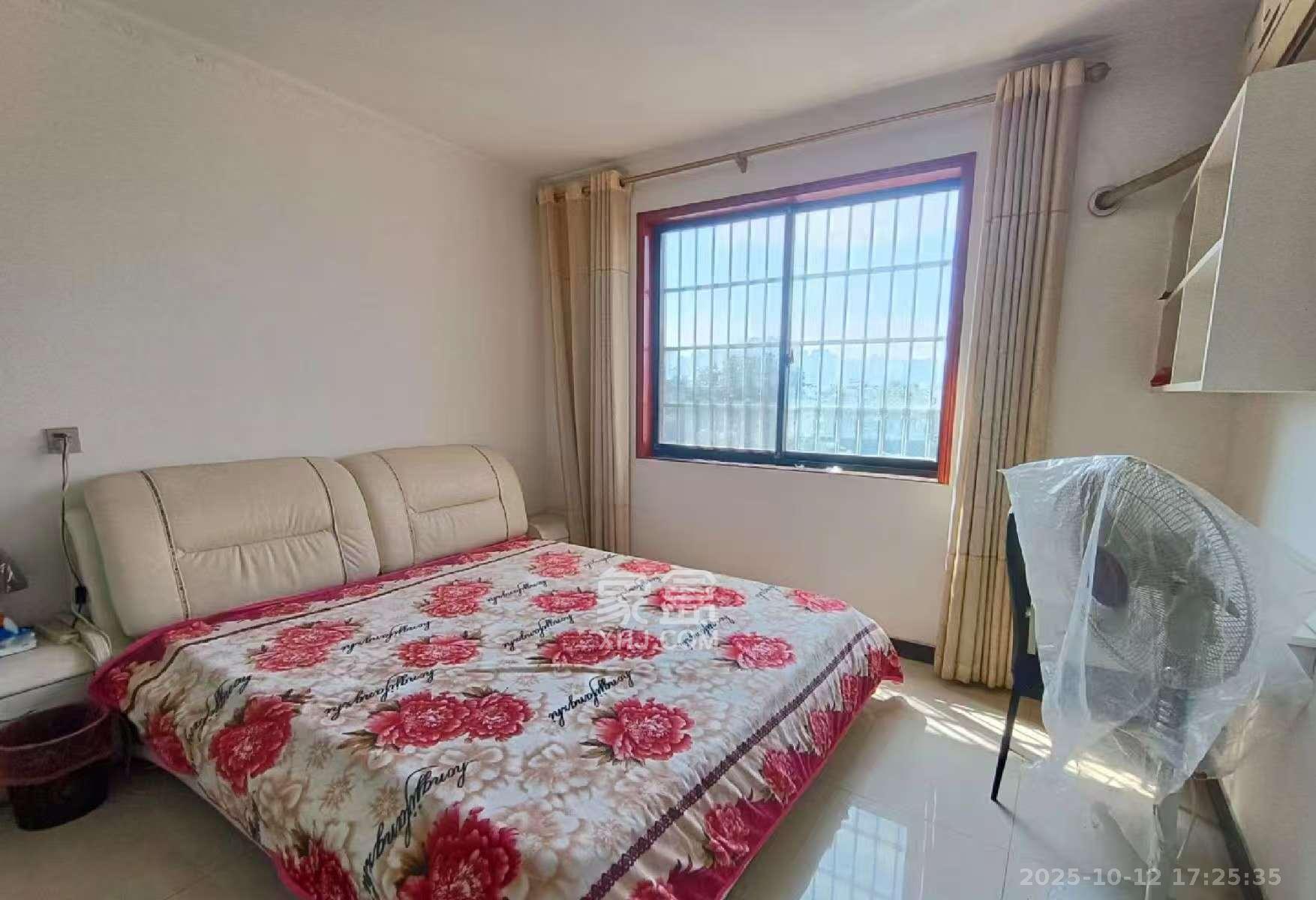 诚兴园  2室2厅1卫    2000.0元/月室内图