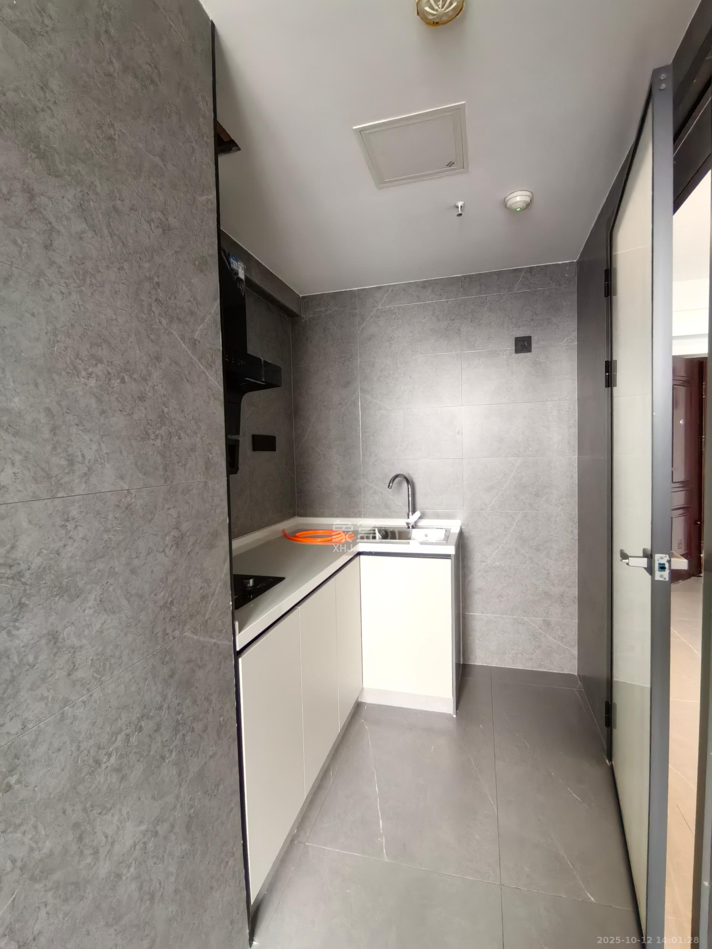 天健城  1室0厅1卫    2200.0元/月 天健城  1室0厅1卫    2200.0元/月室内图