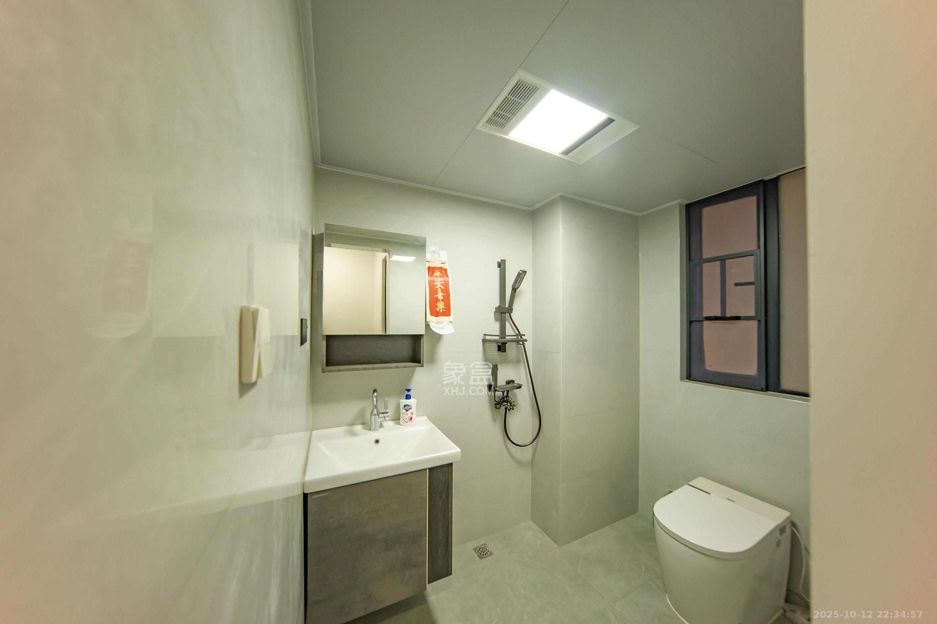 邦盛水岸御园  3室2厅2卫    129.0万卫生间