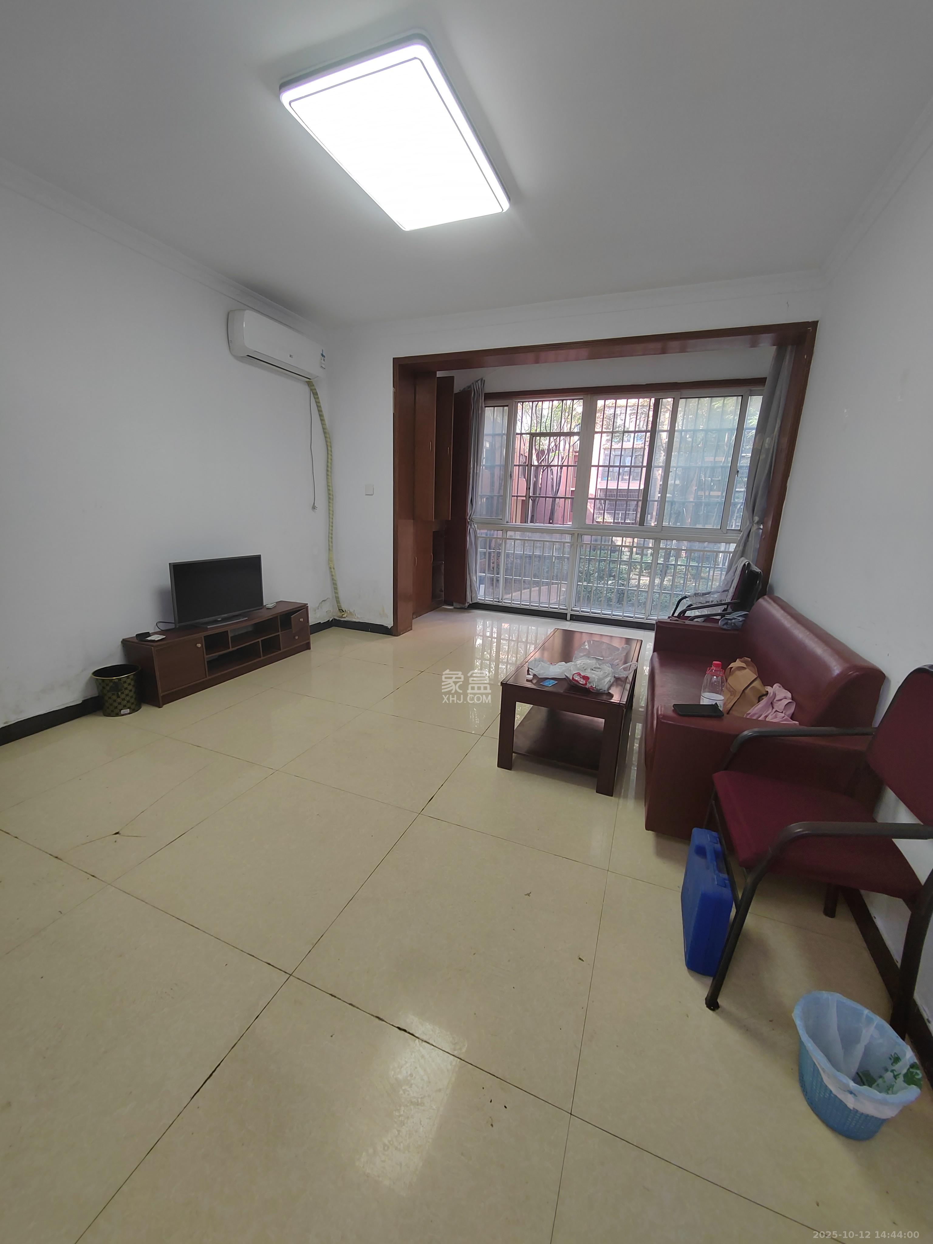 楚天世纪城东苑 3室2厅1卫 1598.0元/月 楚天世纪城东苑 3室2厅1卫 1598.0元/月室内图