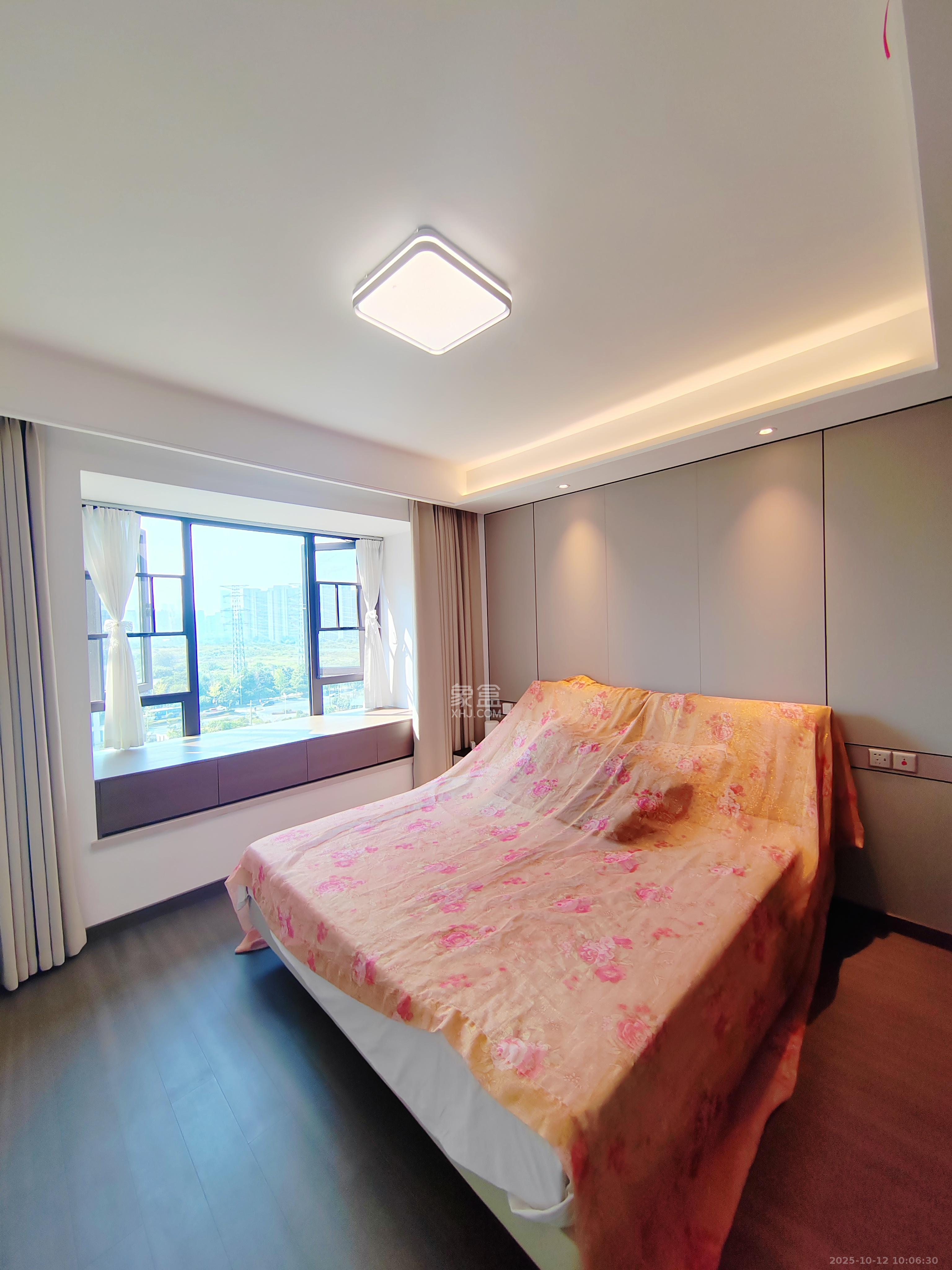 龙湖春江天玺 4室2厅2卫 4600.0元/月 龙湖春江天玺 4室2厅2卫 4600.0元/月室内图