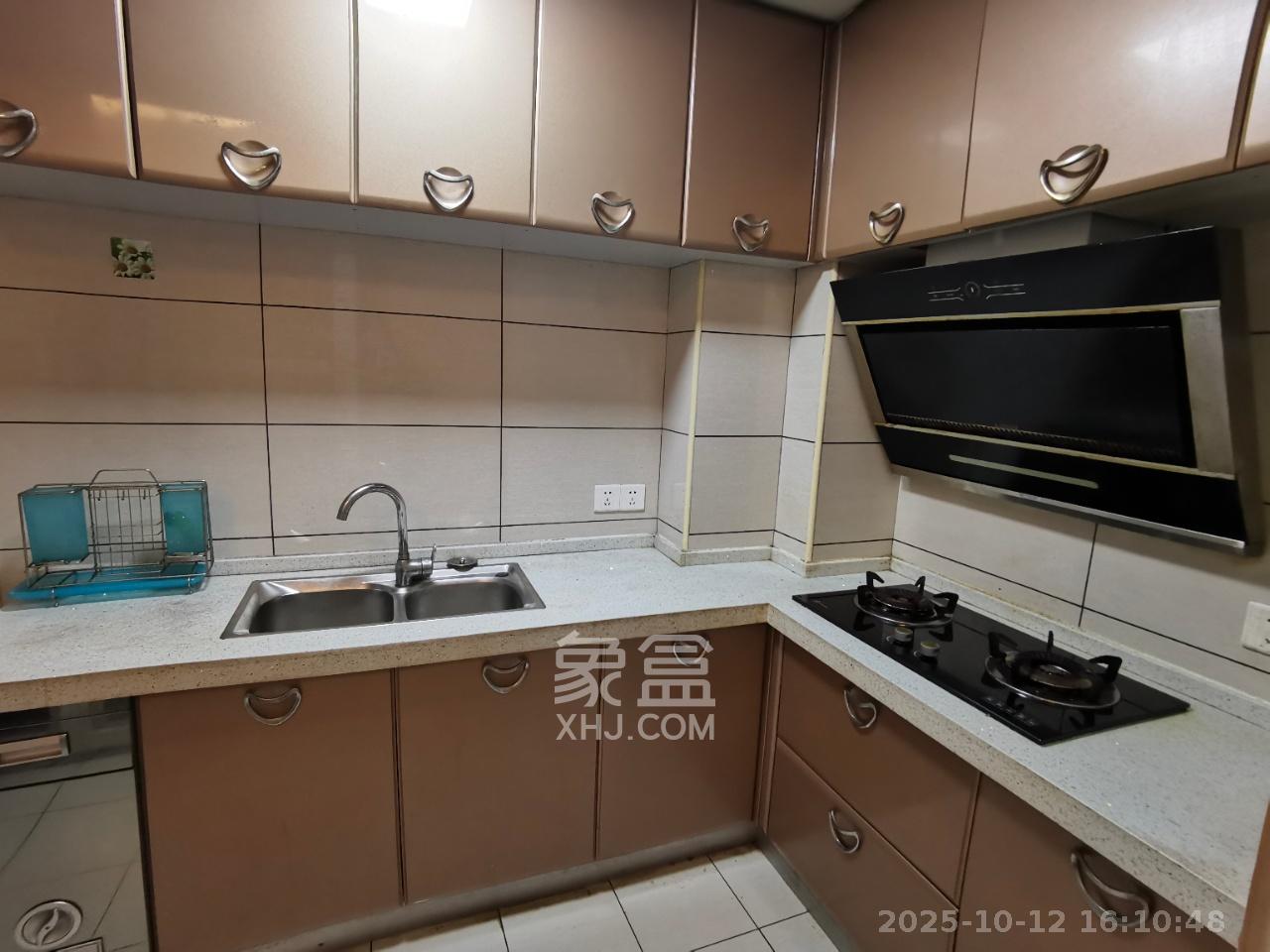 中南红领邦(红星嘉和苑) 2室1厅1卫 1600.0元/月 中南红领邦(红星嘉和苑) 2室1厅1卫 1600.0元/月室内图