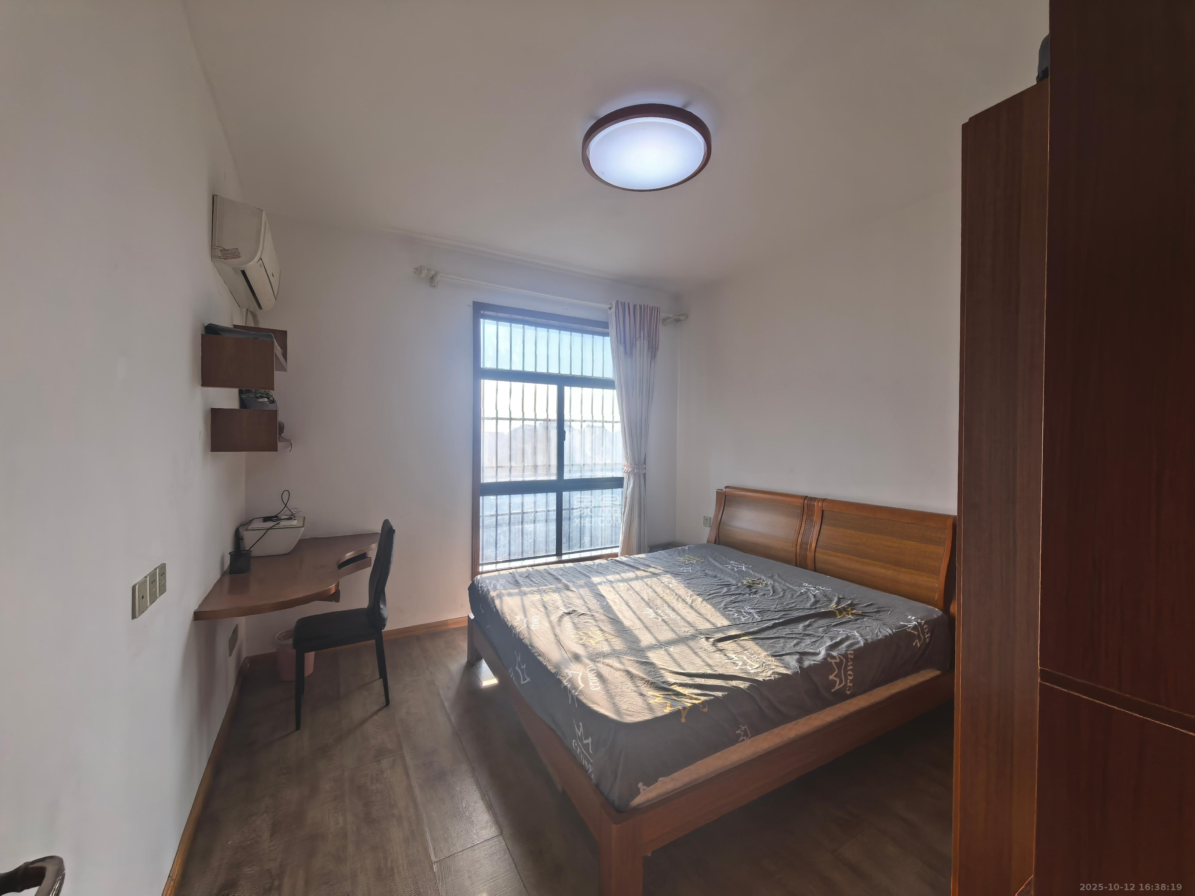 华雅花园 3室2厅1卫 1600.0元/月 华雅花园 3室2厅1卫 1600.0元/月室内图