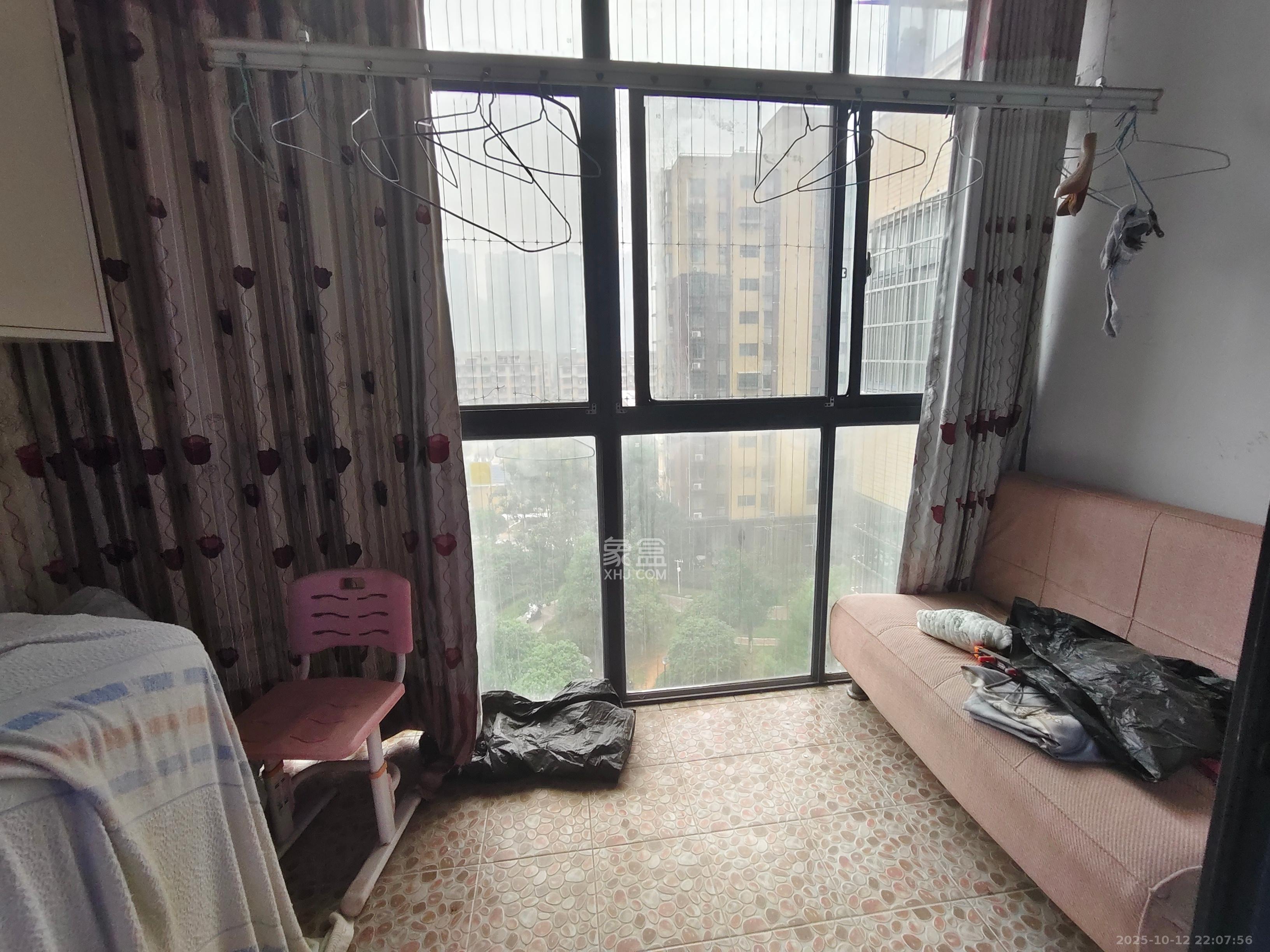 中国铁建国际城一期  3室2厅1卫    1700.0元/月室内图