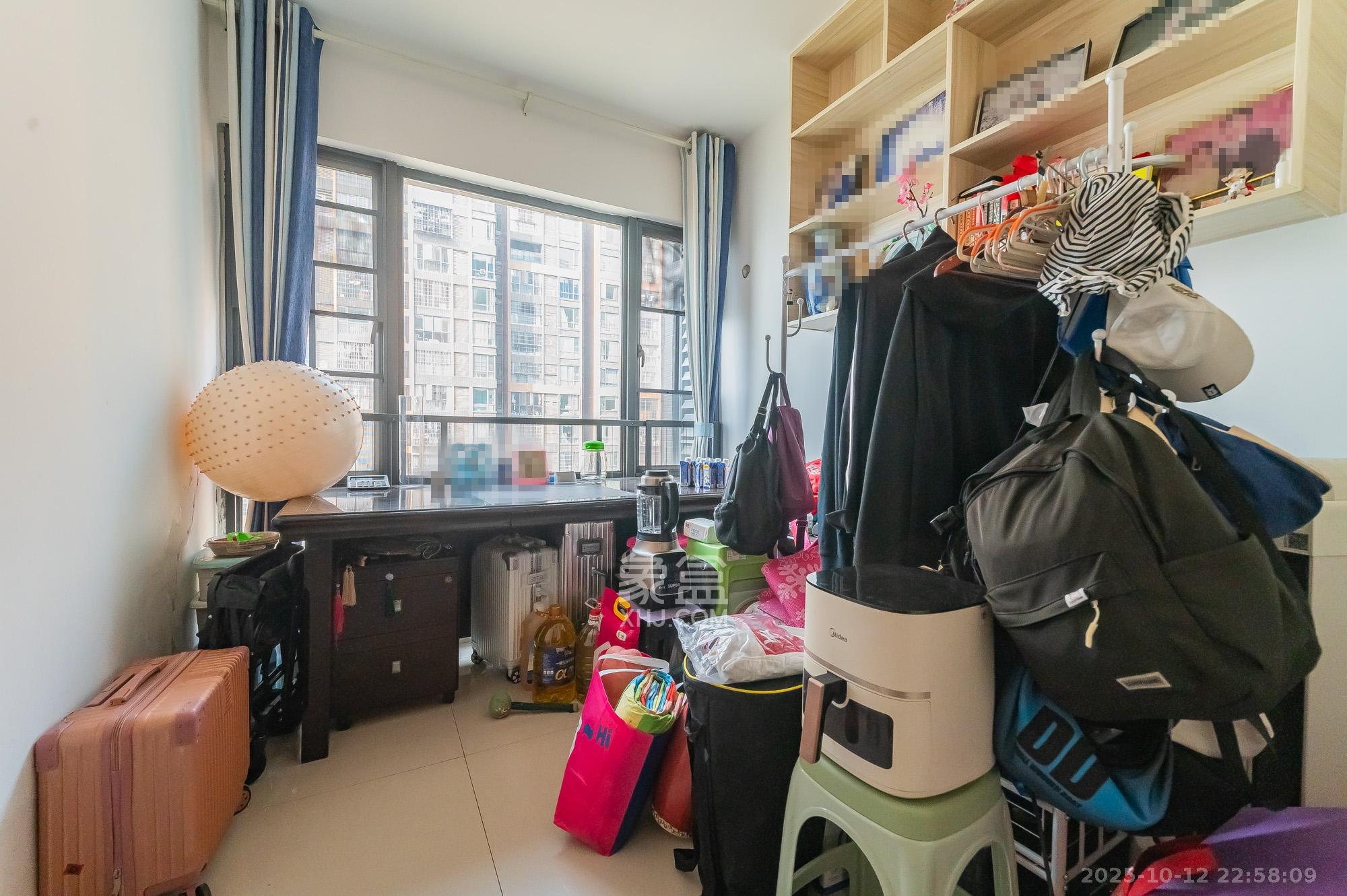 海伦春天  3室2厅1卫    78.8万卧室