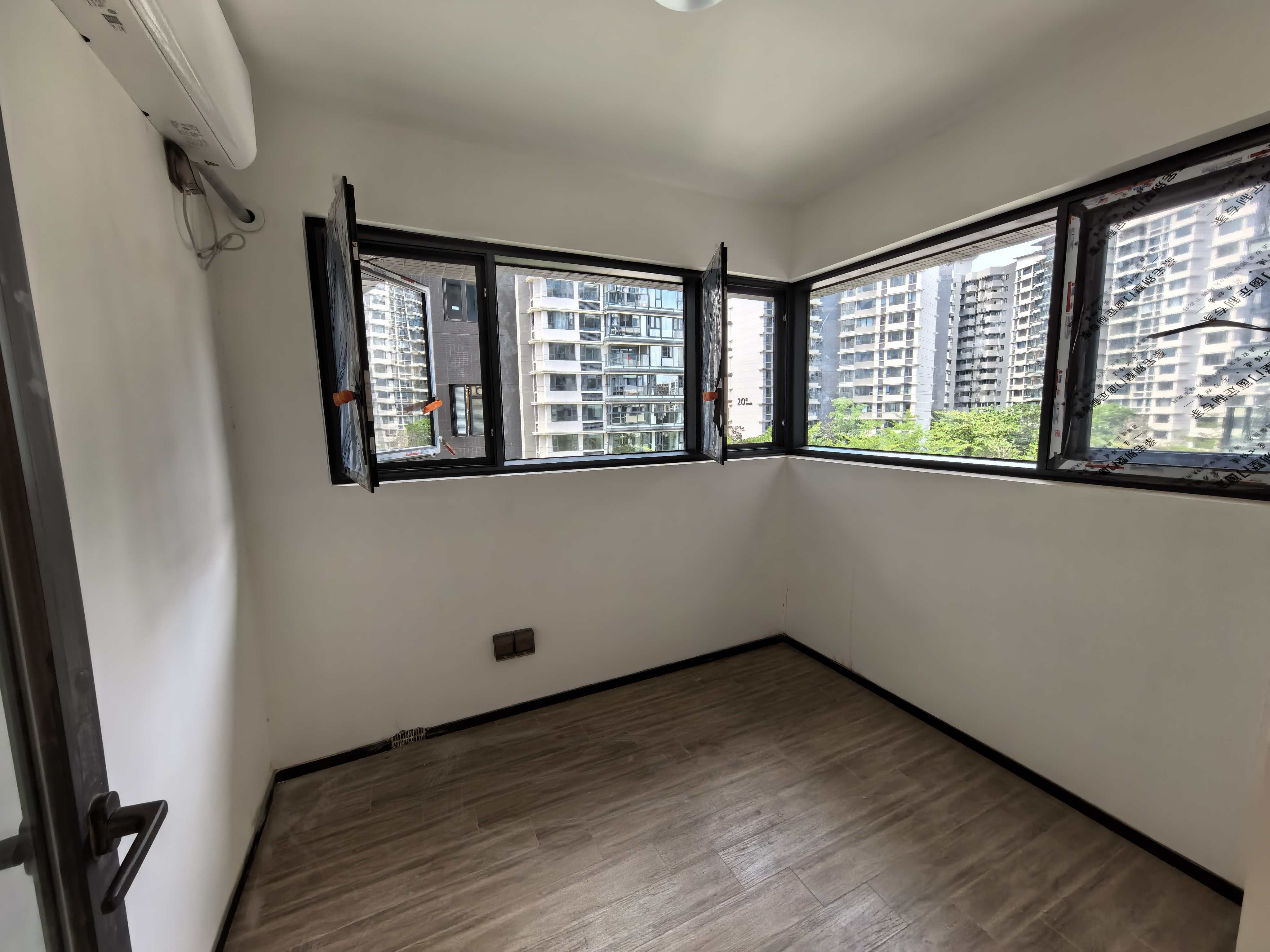 千江悦 4室2厅2卫 2800.0元/月 千江悦 4室2厅2卫 2800.0元/月室内图