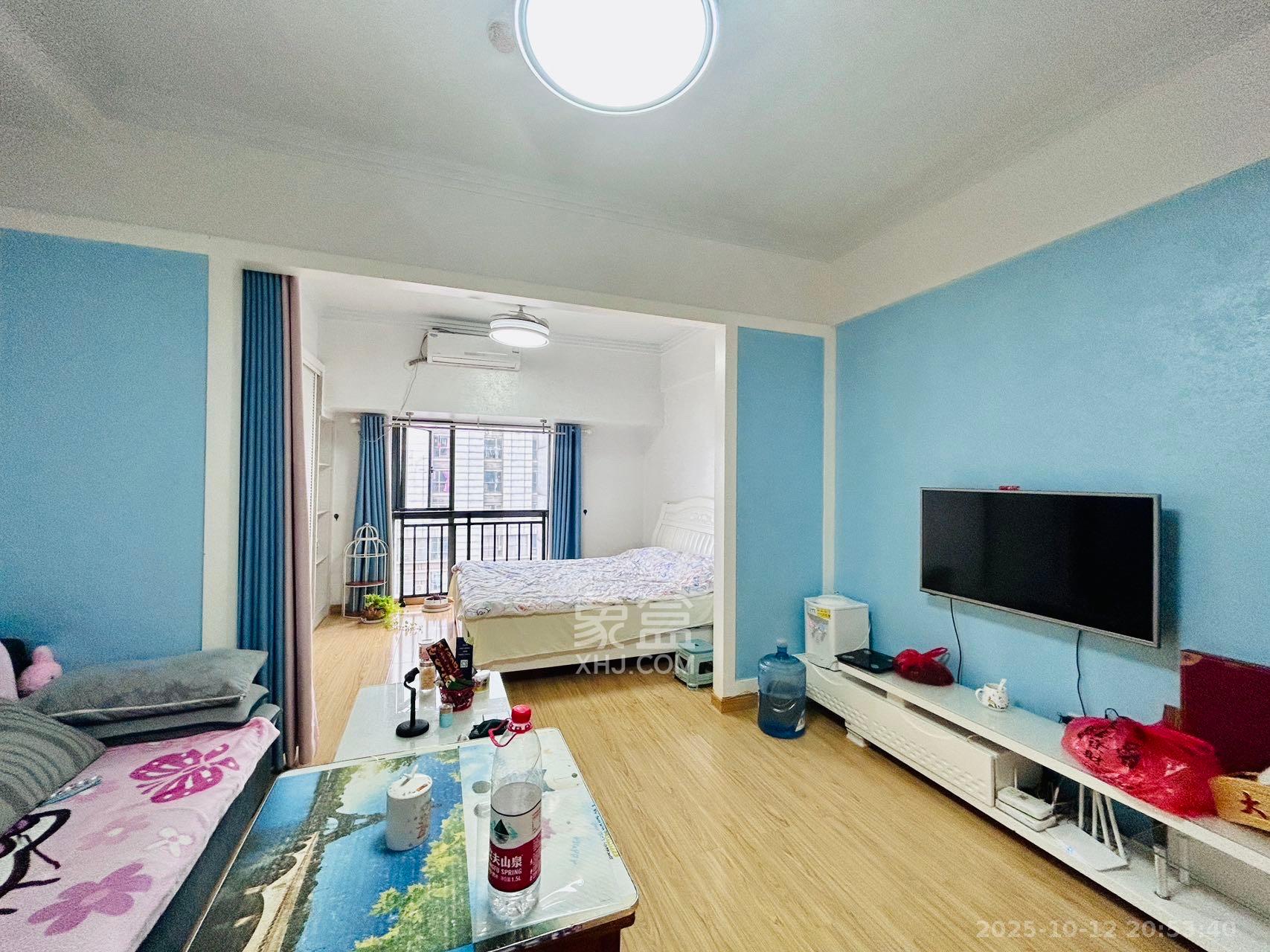 西子一间 1室0厅1卫 1900.0元/月 西子一间 1室0厅1卫 1900.0元/月室内图