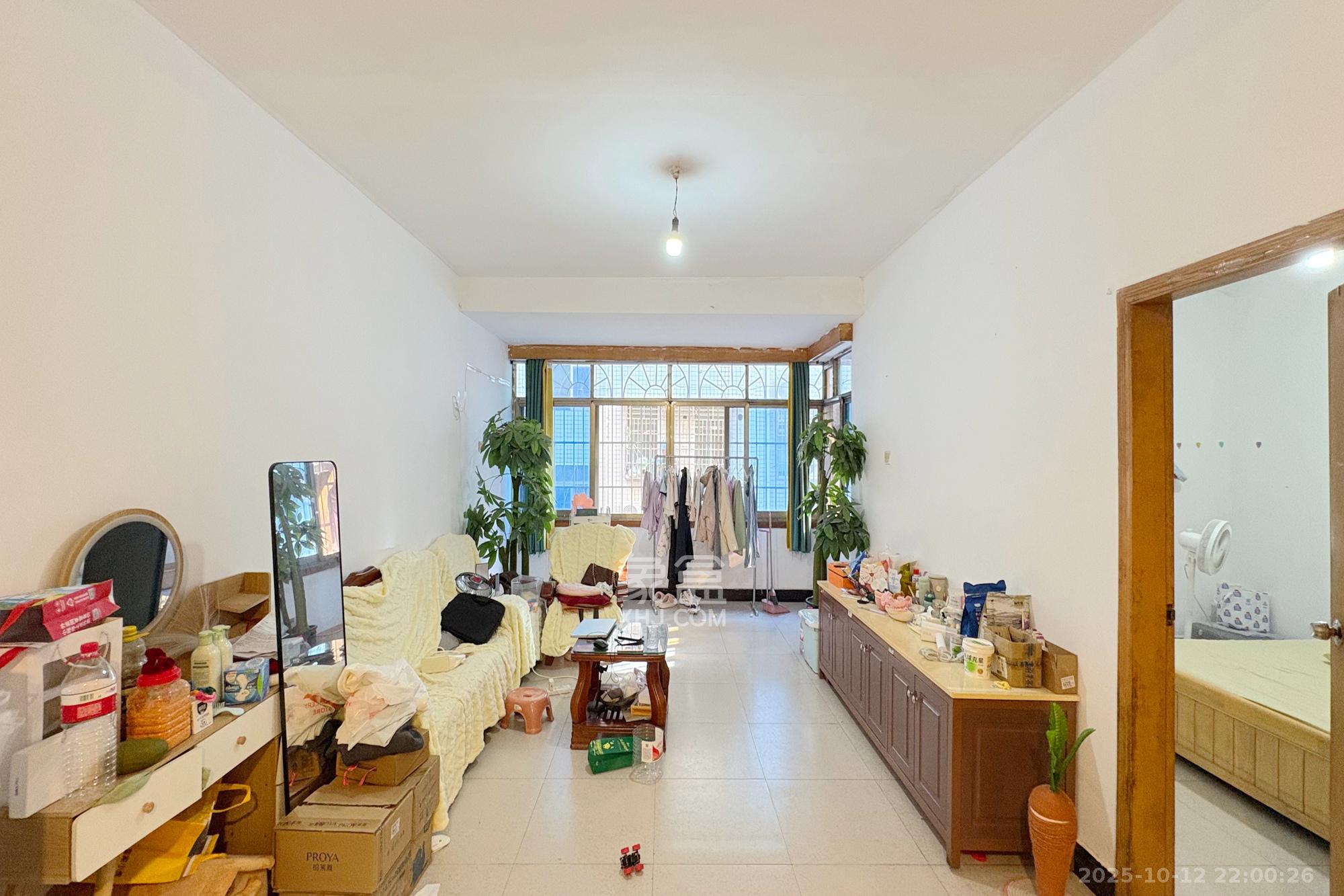 马王堆陶瓷城新合区 2室2厅1卫 45.0万 马王堆陶瓷城新合区 2室2厅1卫 45.0万客厅