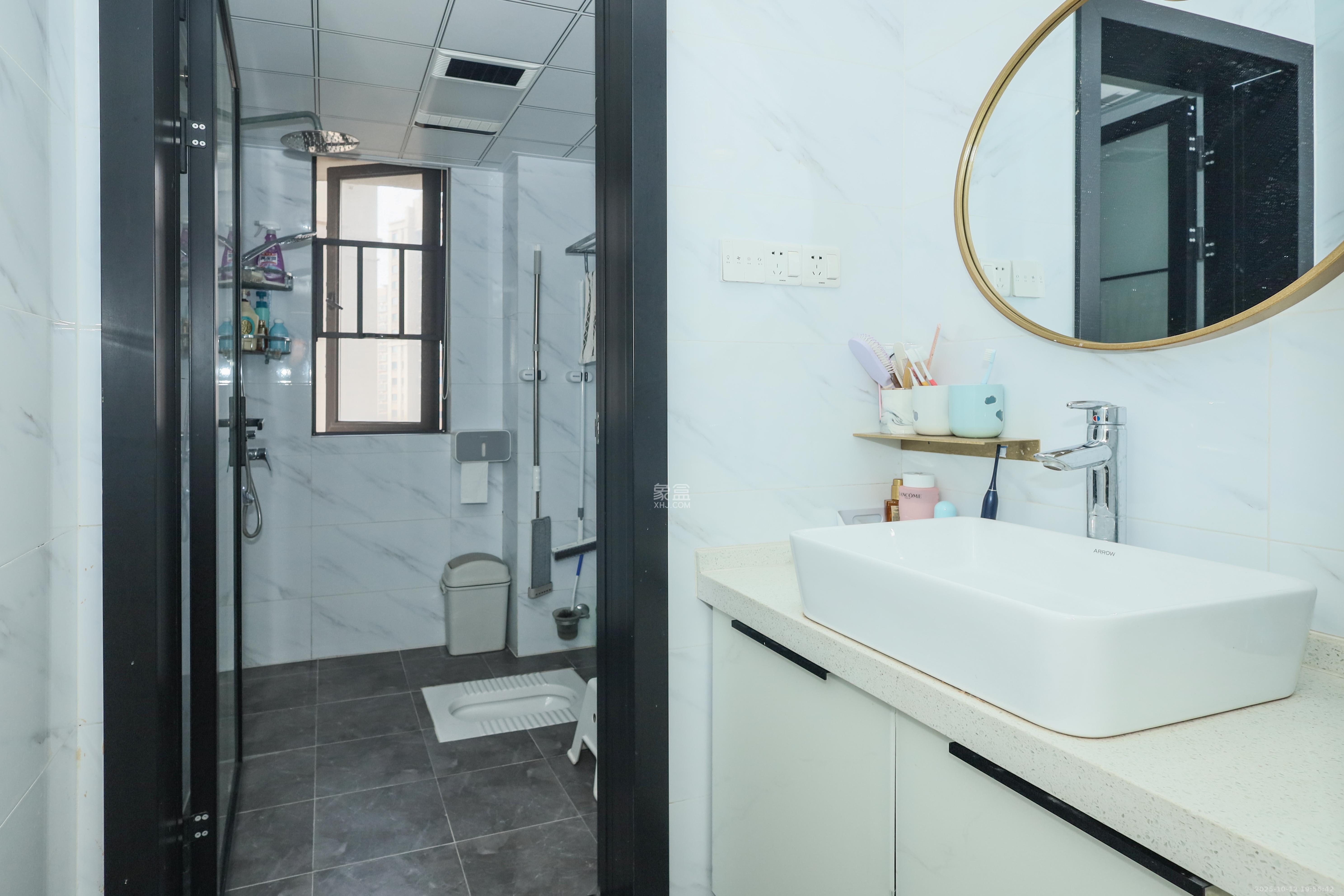 梅溪湖合能璞丽  3室2厅2卫    125.0万卫生间