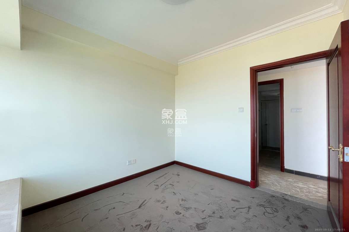 恒大名都  3室2厅1卫    1500.0元/月 恒大名都  3室2厅1卫    1500.0元/月室内图