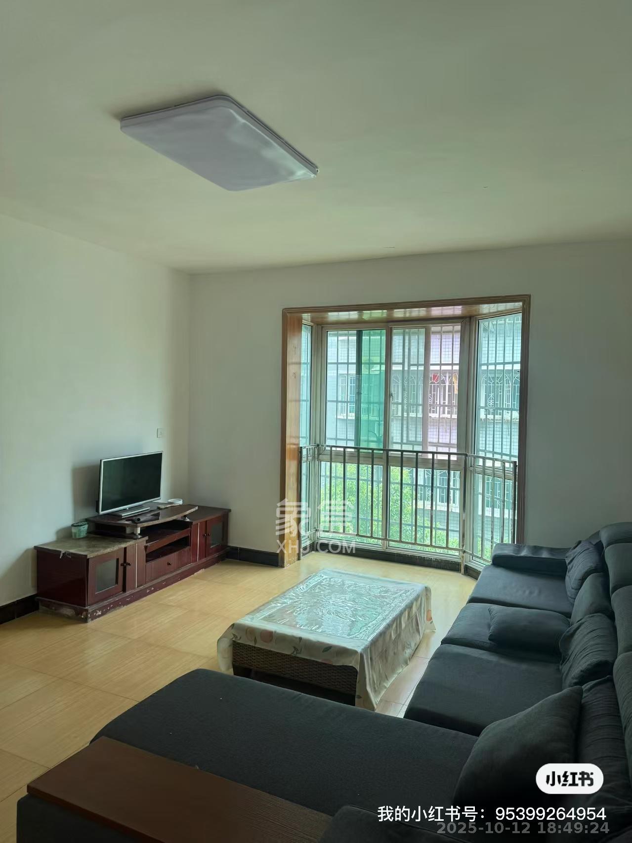 五一新村安置小区（永定社区、永兴社区、永祥社区）  3室2厅2卫    2200.0元/月室内图