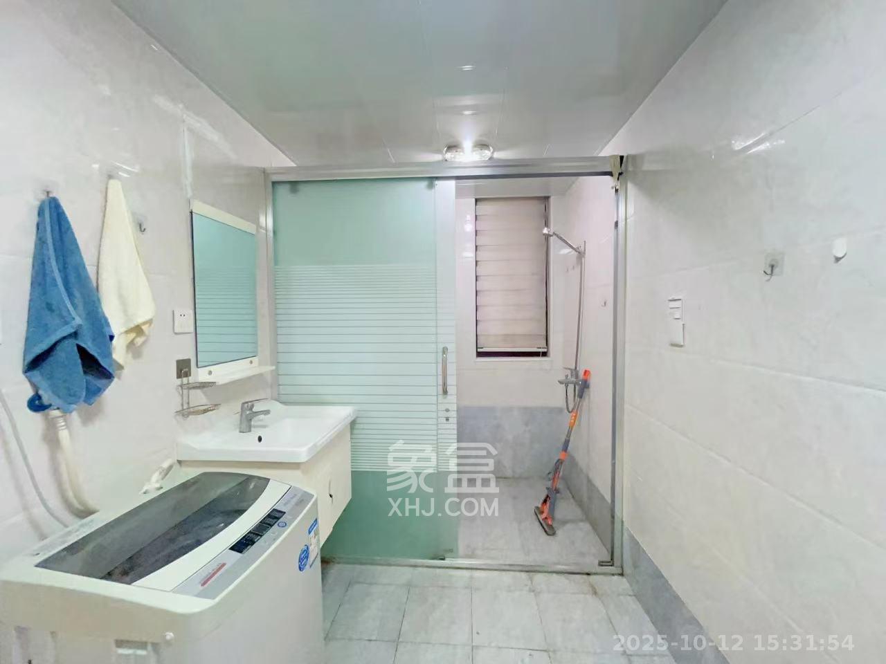 保利西海岸A区  1室1厅1卫    1500.0元/月室内图