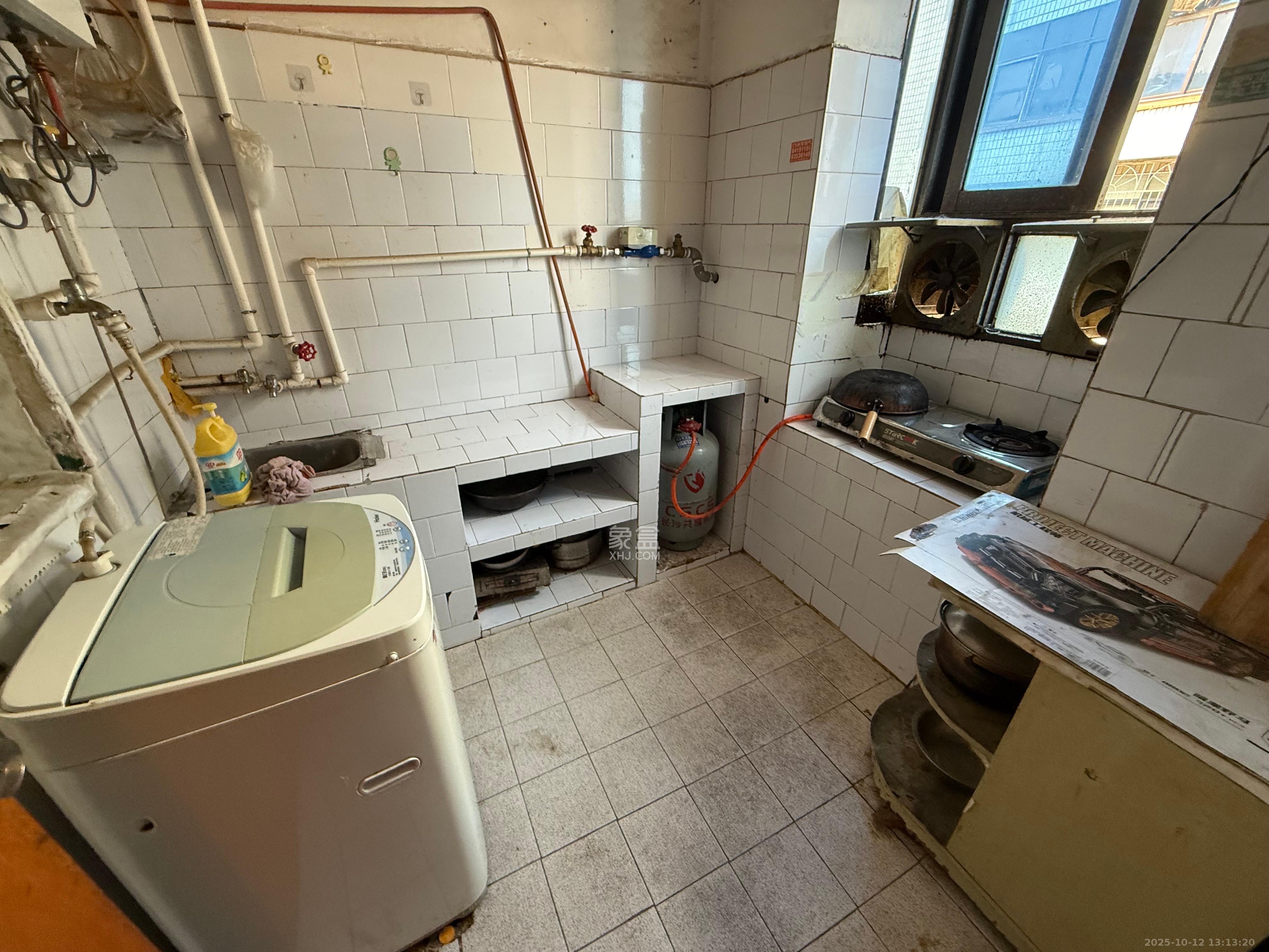 左家塘散盘(营山巷、曾家湾巷、妹子山巷) 2室1厅1卫 1200.0元/月 左家塘散盘(营山巷、曾家湾巷、妹子山巷) 2室1厅1卫 1200.0元/月室内图