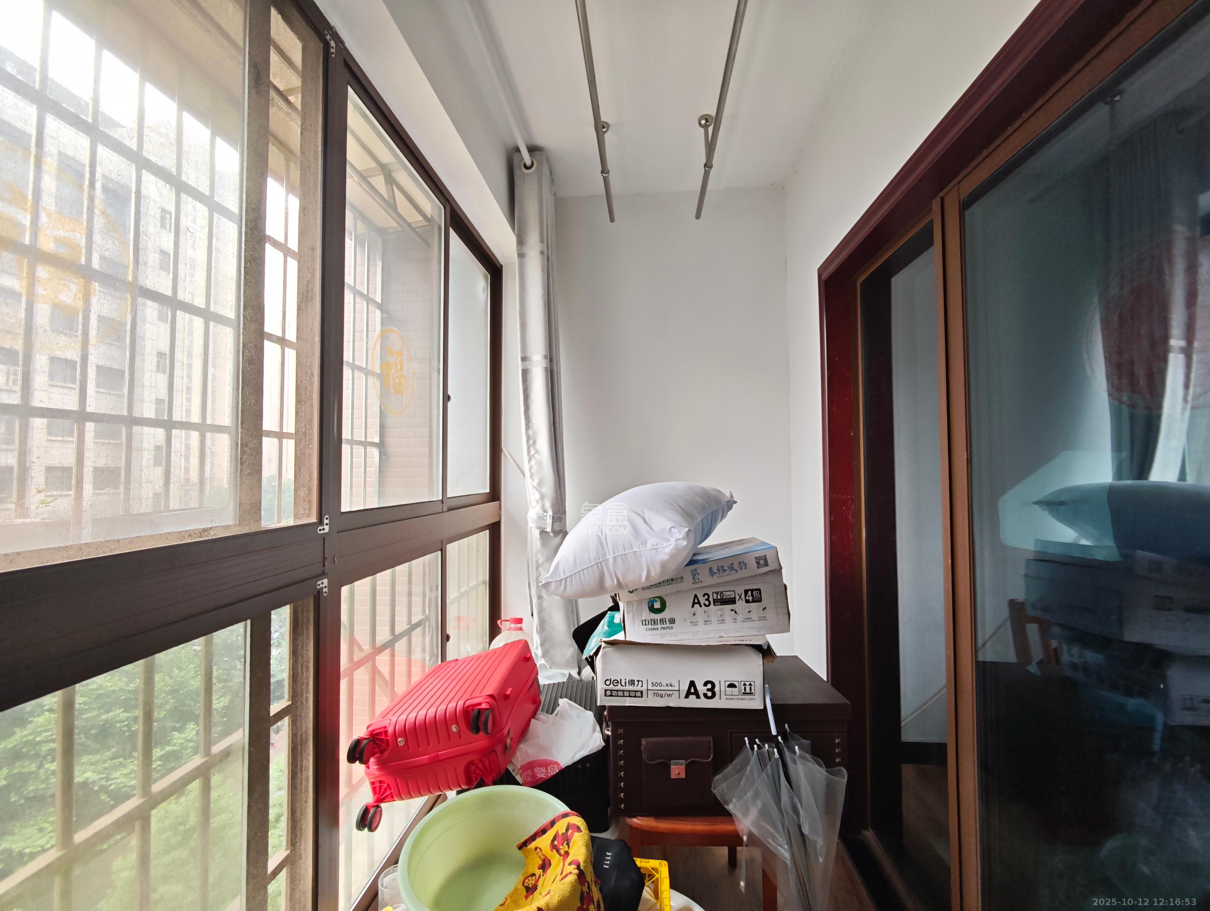 湖湾世景 3室2厅1卫 1900.0元/月 湖湾世景 3室2厅1卫 1900.0元/月室内图