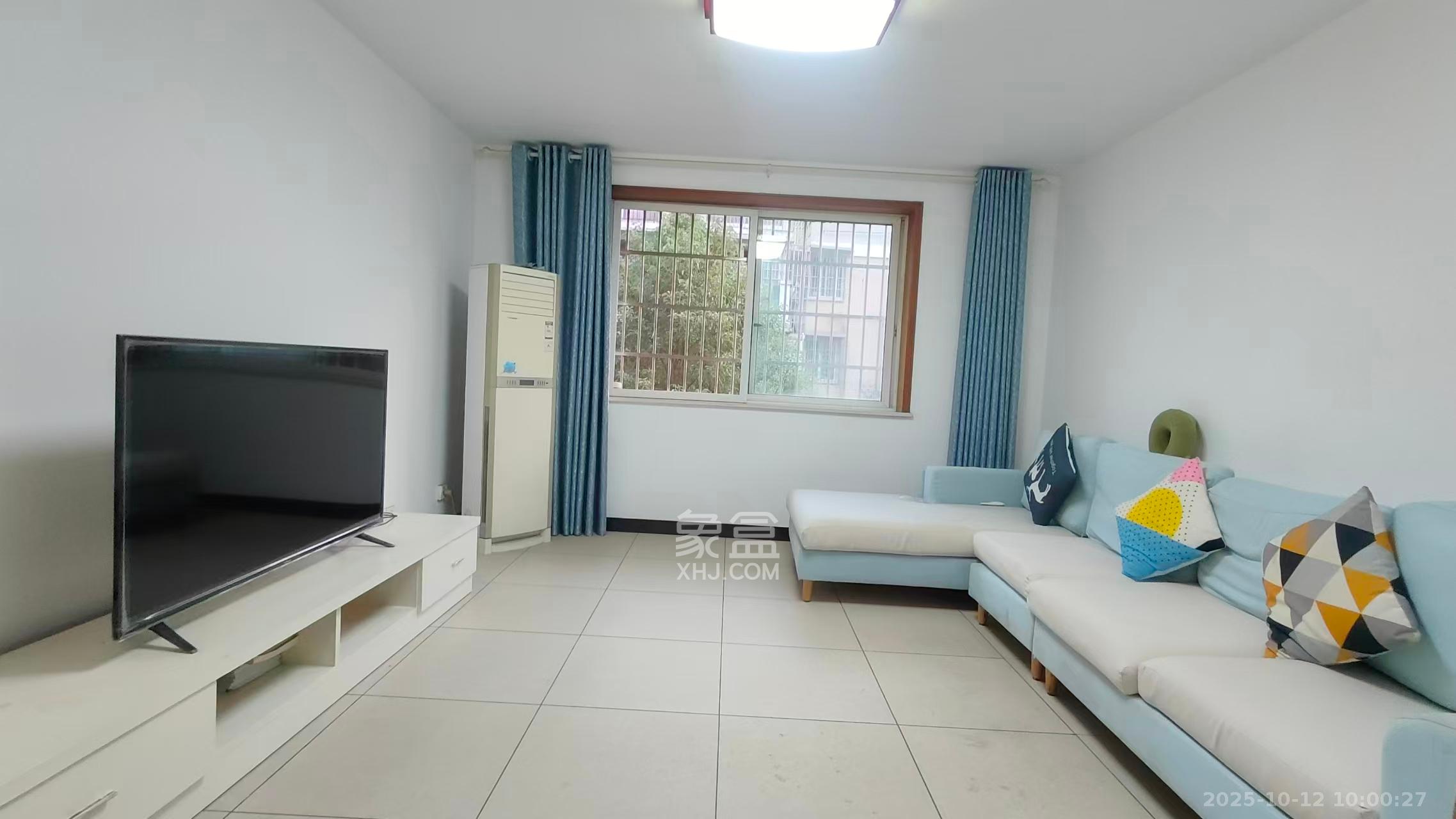 新诚小区  2室2厅1卫    1500.0元/月 新诚小区  2室2厅1卫    1500.0元/月