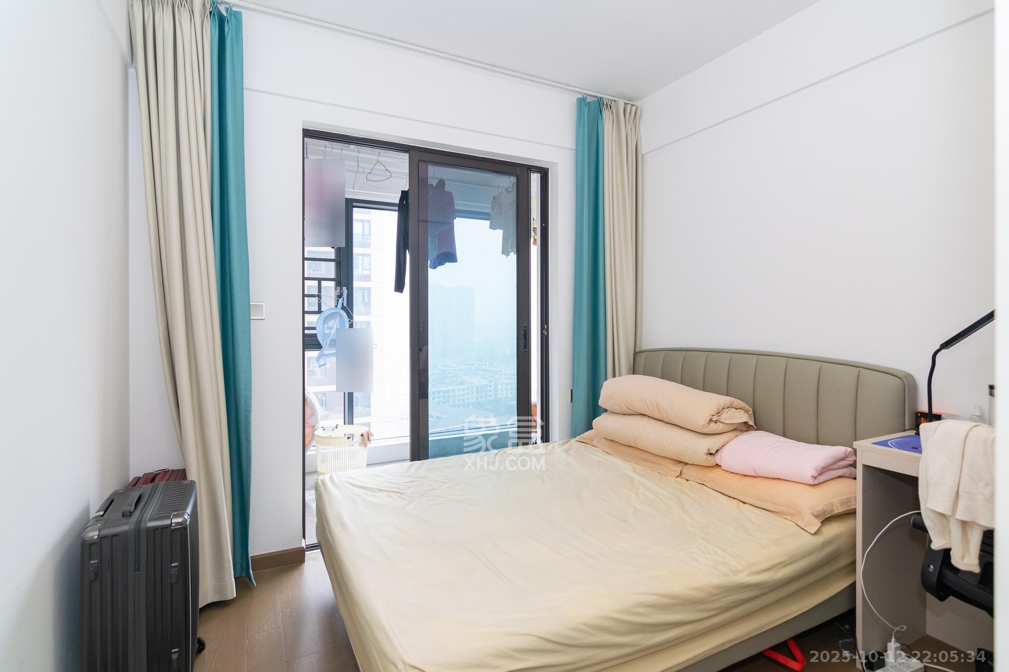 阳光城联利悦澜府  3室2厅2卫    93.0万卧室