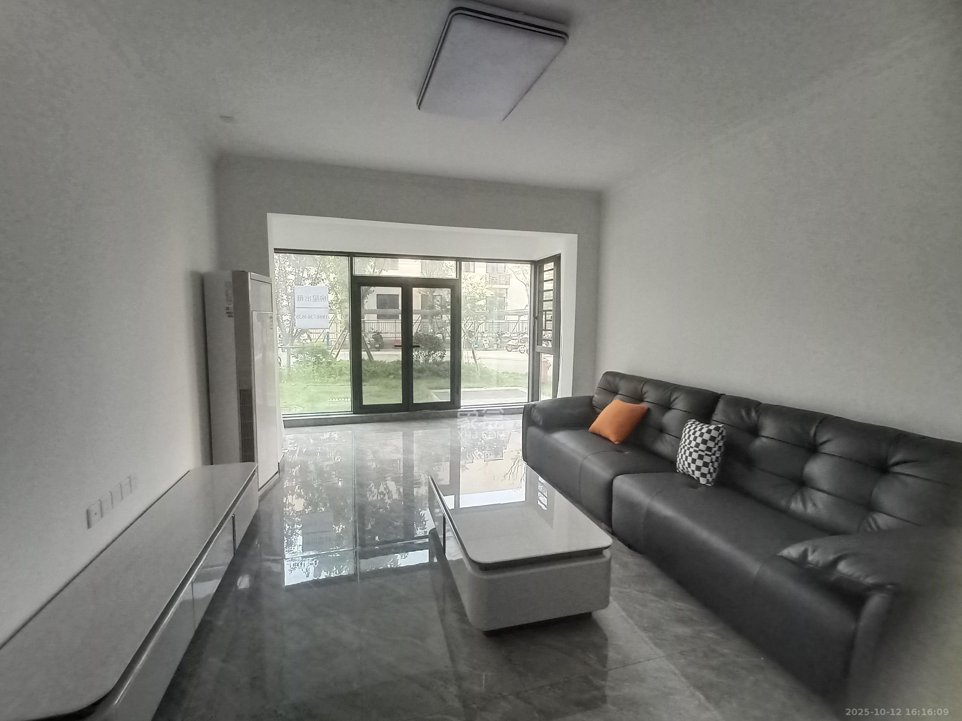 惟智园安置小区  4室2厅2卫    2800.0元/月室内图