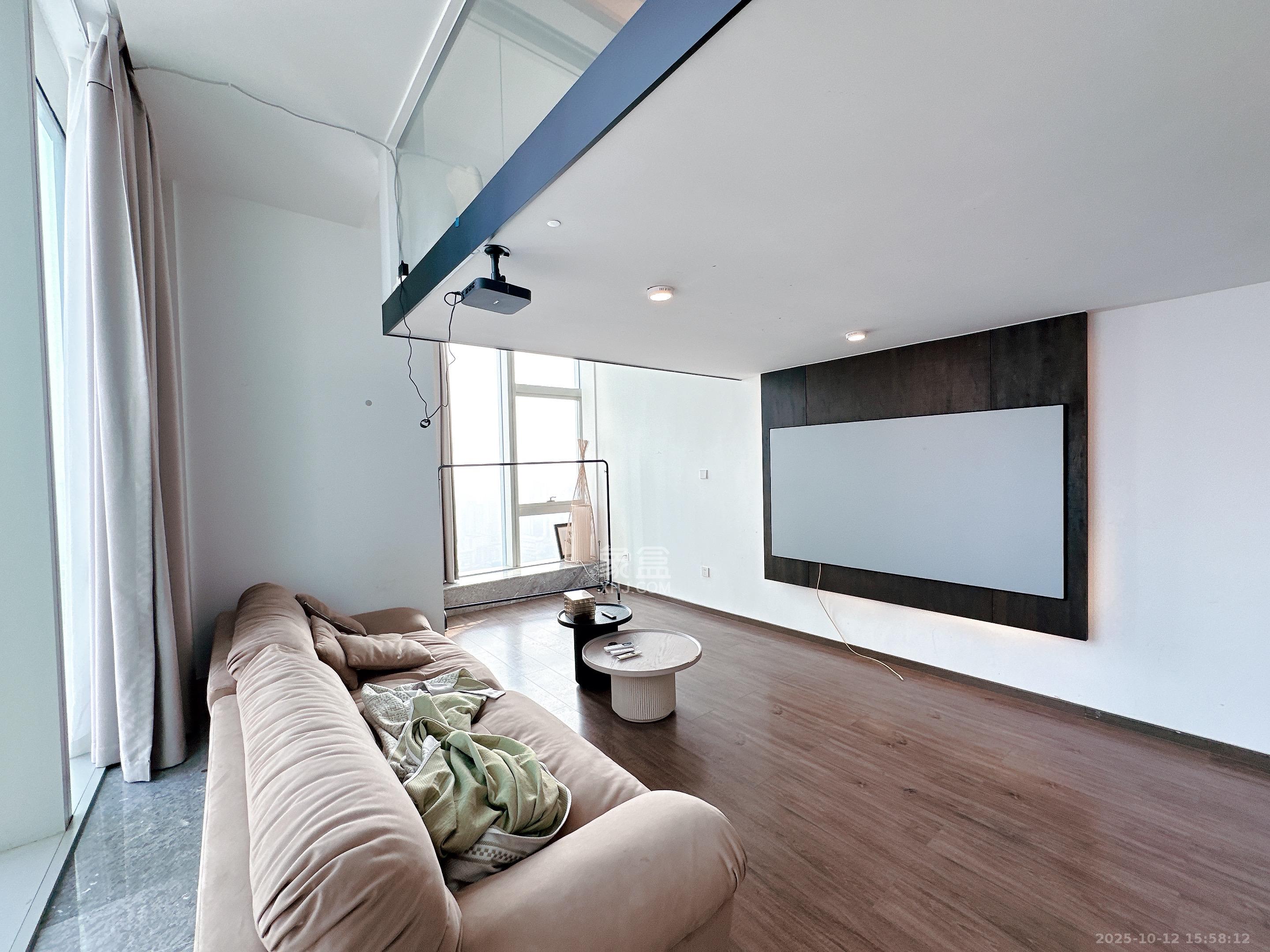 敬天广场  2室1厅2卫    4500.0元/月室内图