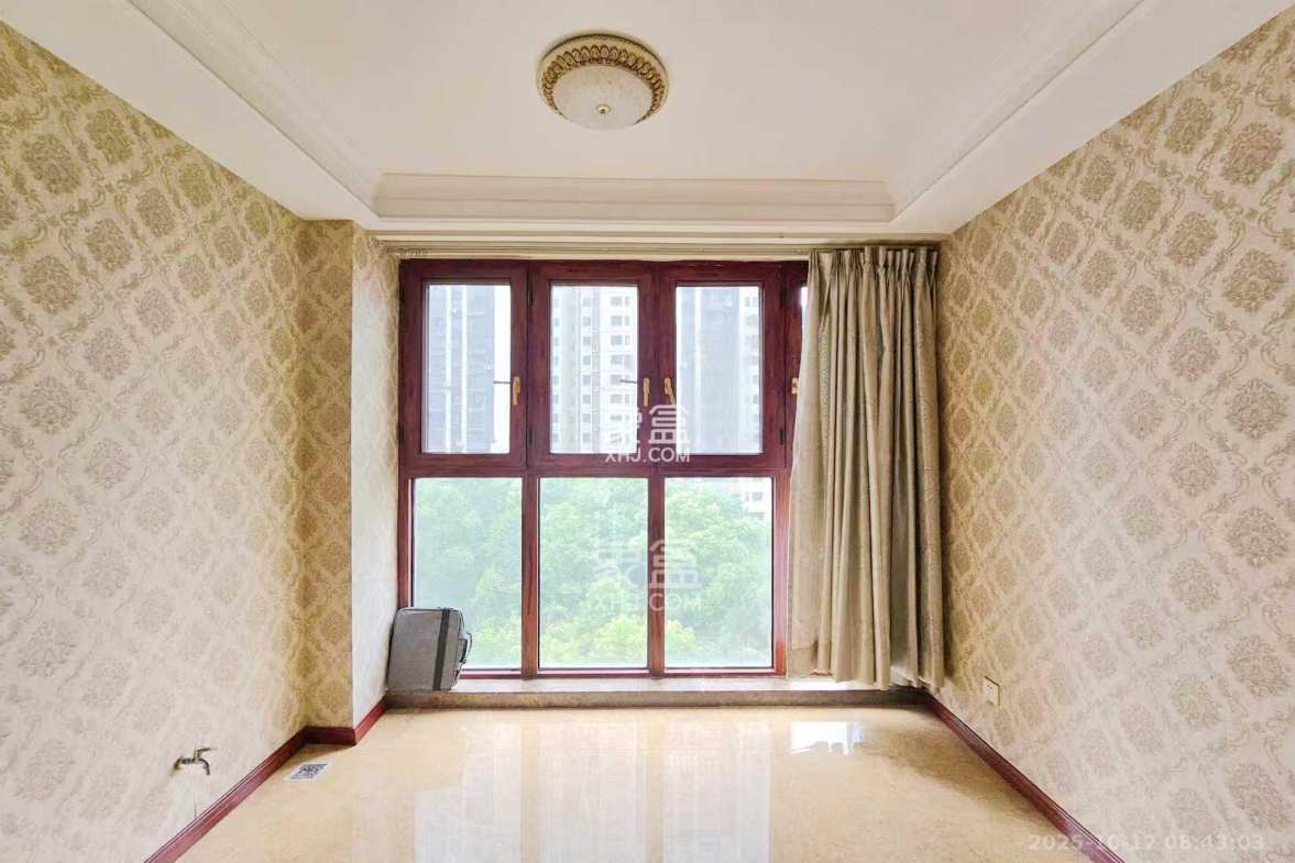 嘉宇盛世华章 3室2厅2卫 4000.0元/月 嘉宇盛世华章 3室2厅2卫 4000.0元/月室内图