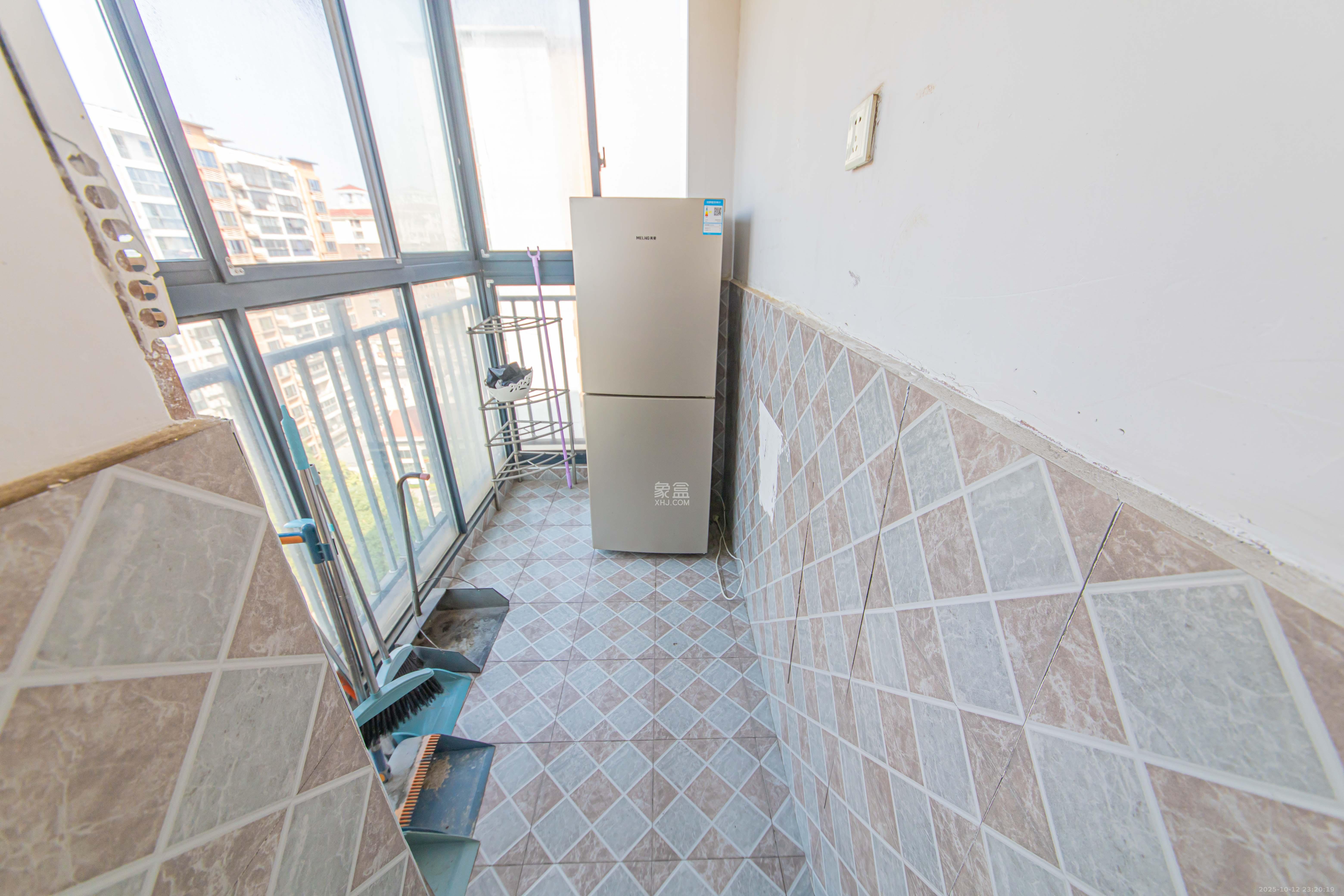 天和家园  3室2厅2卫    100.0万 天和家园  3室2厅2卫    100.0万厨房