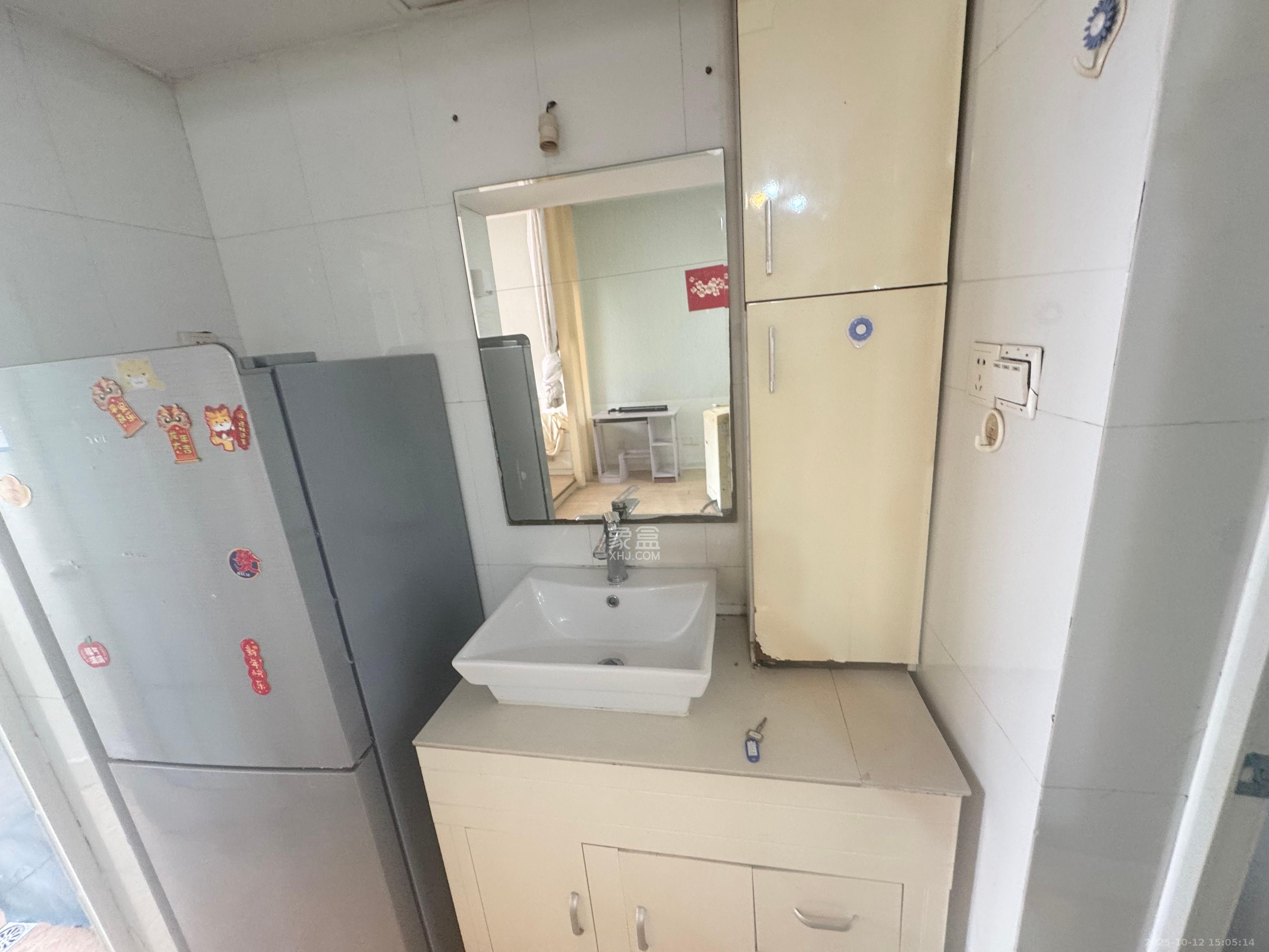 颐美会现代城  1室1厅1卫    2100.0元/月室内图