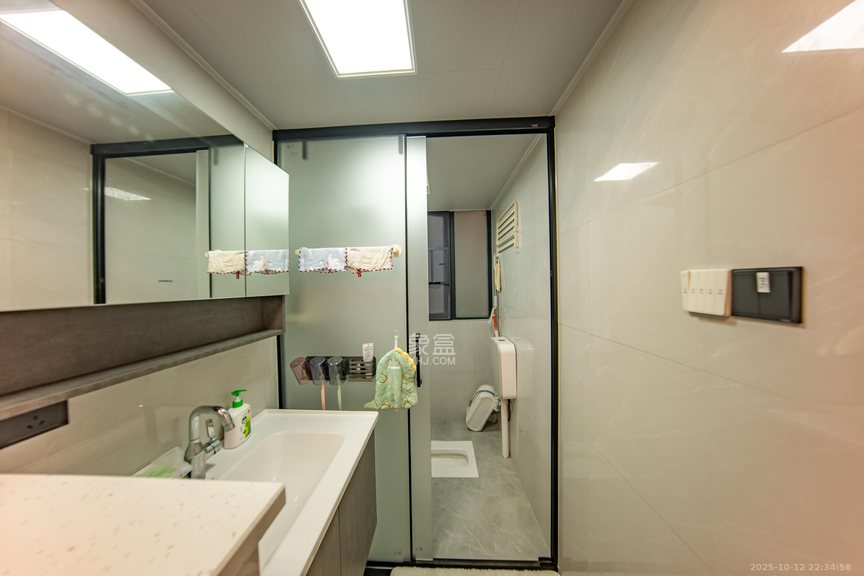 邦盛水岸御园 3室2厅2卫 129.0万 邦盛水岸御园 3室2厅2卫 129.0万卫生间