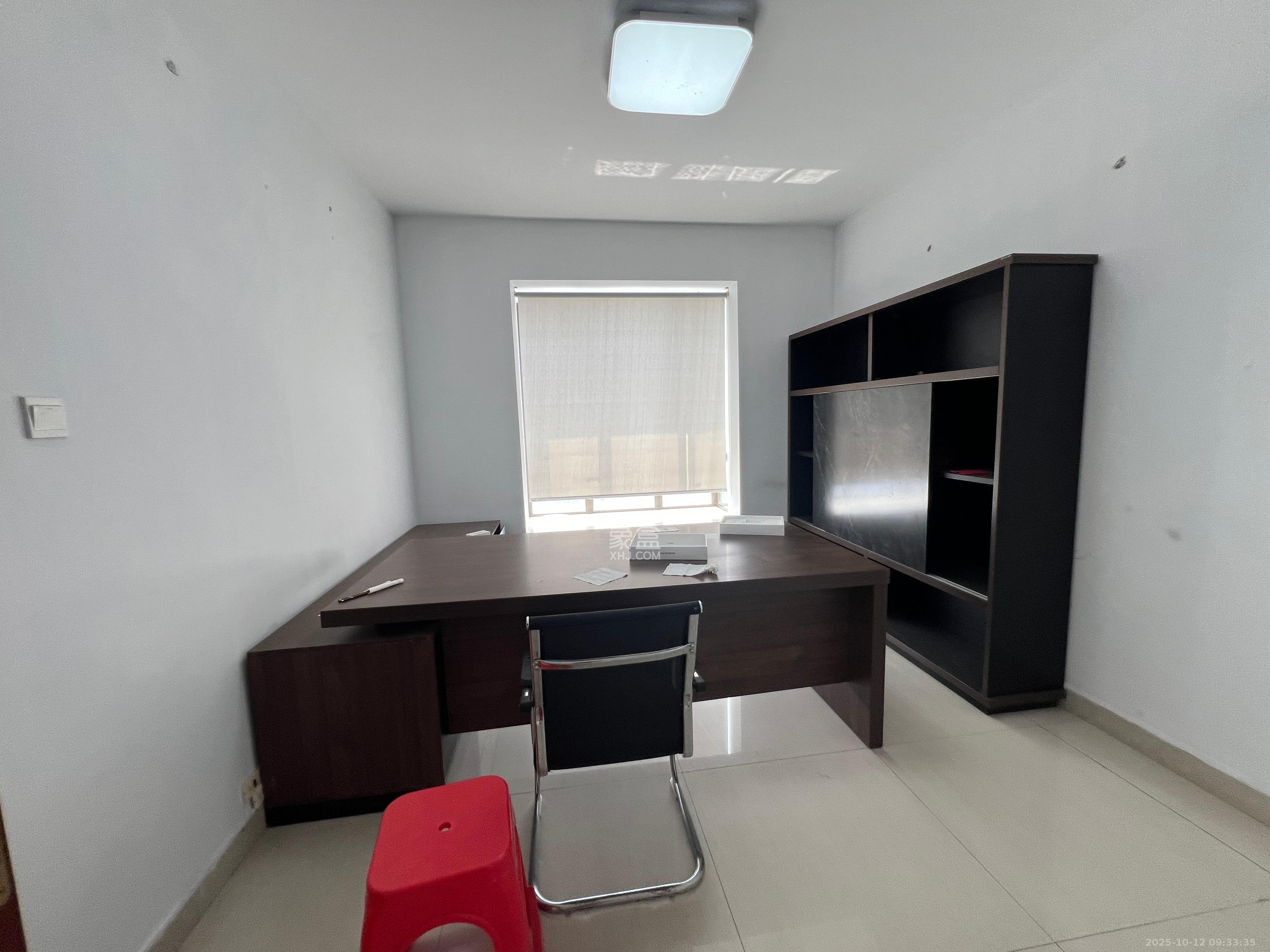 华晨国际公馆 5室1厅1卫 7500.0元/月 华晨国际公馆 5室1厅1卫 7500.0元/月室内图