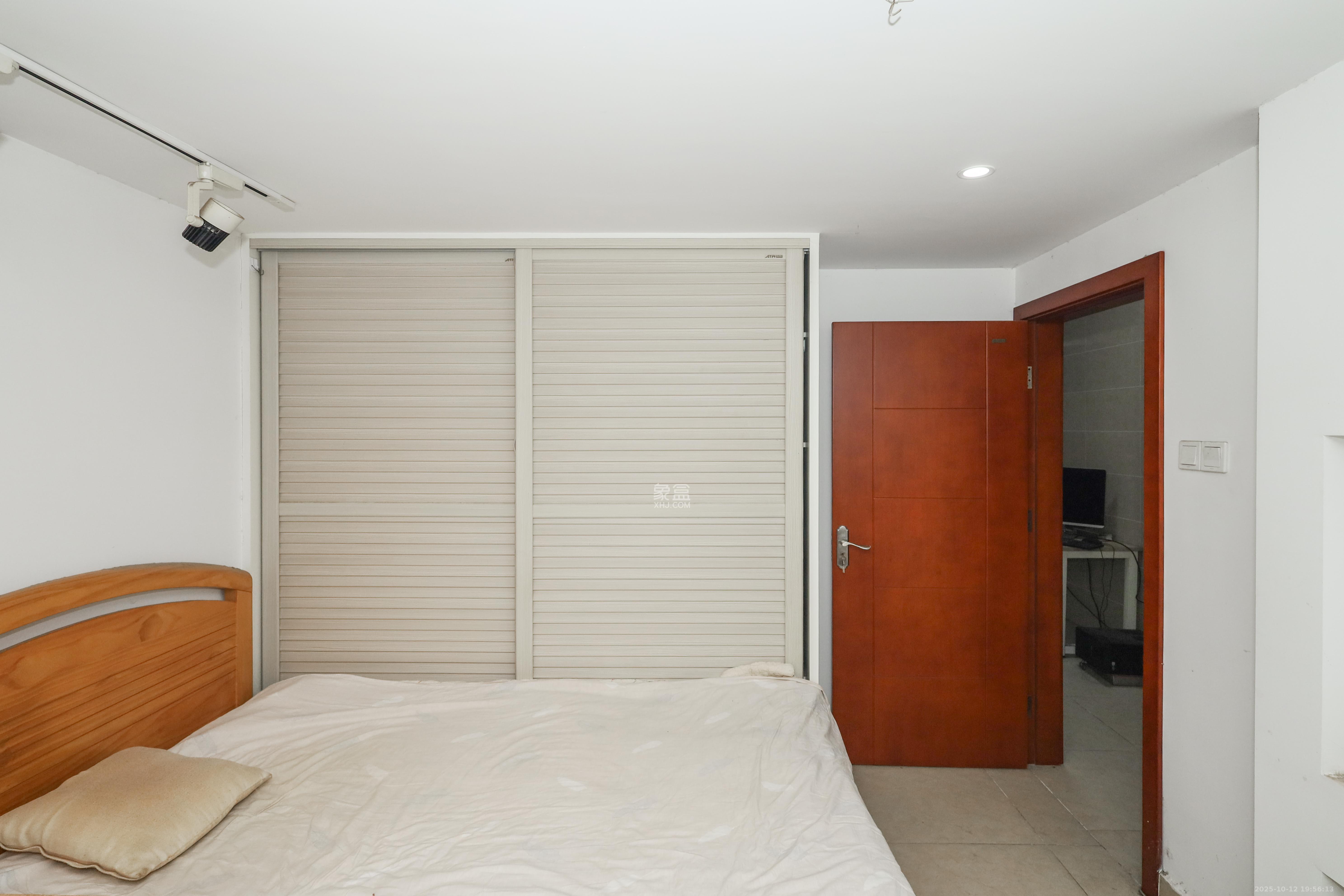 润芳园  2室1厅1卫    35.0万 润芳园  2室1厅1卫    35.0万卧室