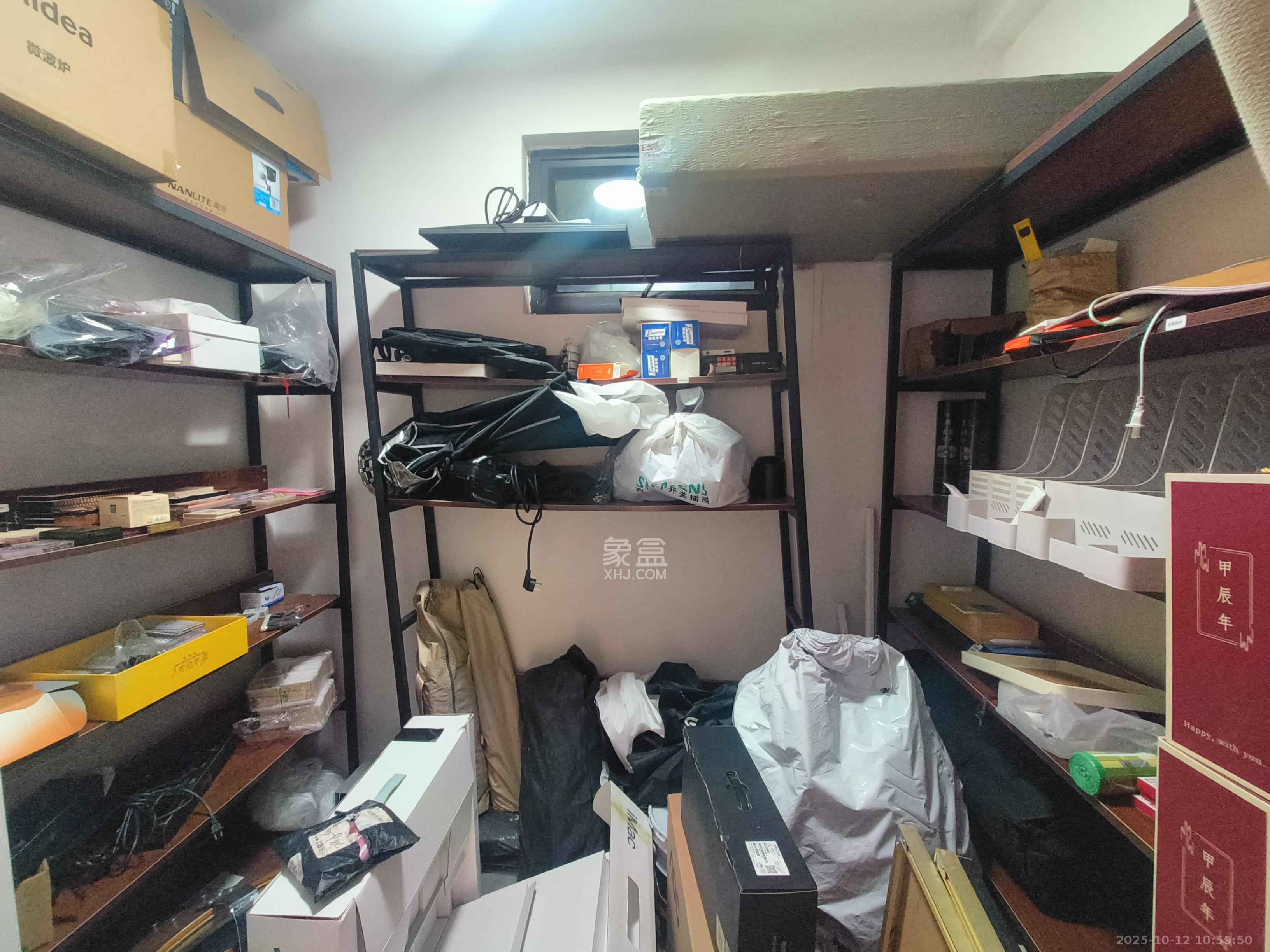 万科城  4室2厅2卫    7000.0元/月 万科城  4室2厅2卫    7000.0元/月室内图