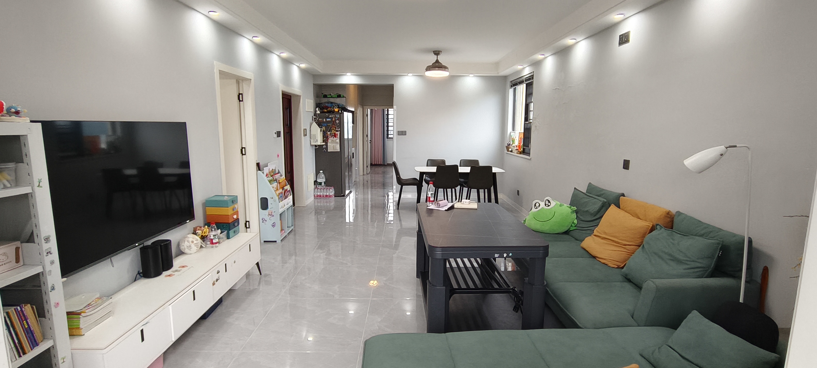 韦斯特城市花园  3室2厅2卫    64.8万 韦斯特城市花园  3室2厅2卫    64.8万