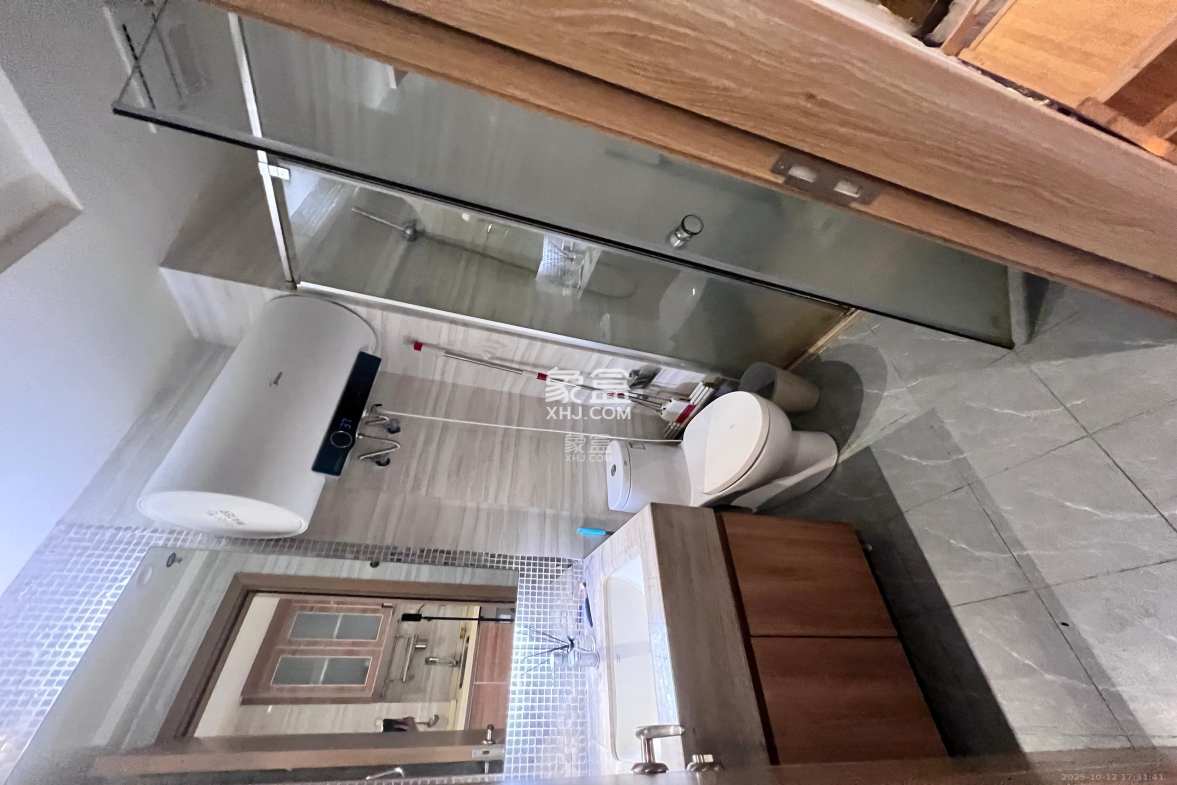 恒大国际广场  1室1厅1卫    1400.0元/月 恒大国际广场  1室1厅1卫    1400.0元/月室内图