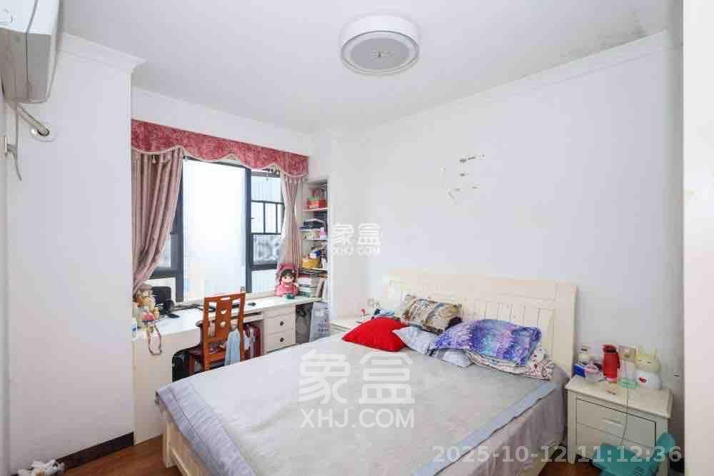 荣盛花语馨苑  2室2厅1卫    2100.0元/月 荣盛花语馨苑  2室2厅1卫    2100.0元/月室内图