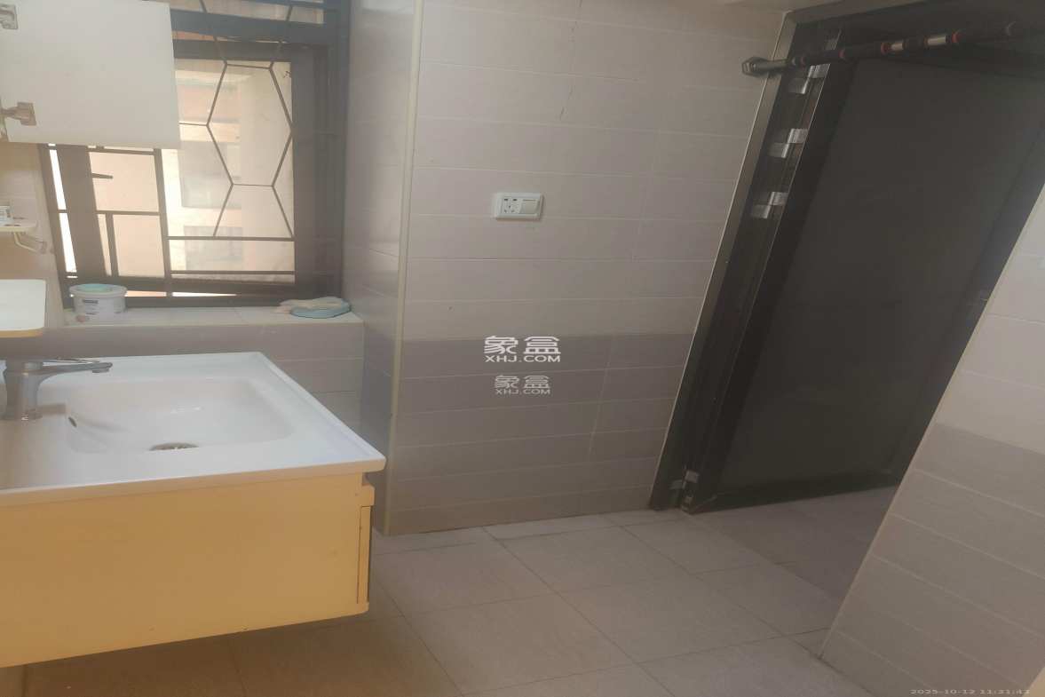 蓝山郡 2室2厅1卫 1900.0元/月 蓝山郡 2室2厅1卫 1900.0元/月室内图