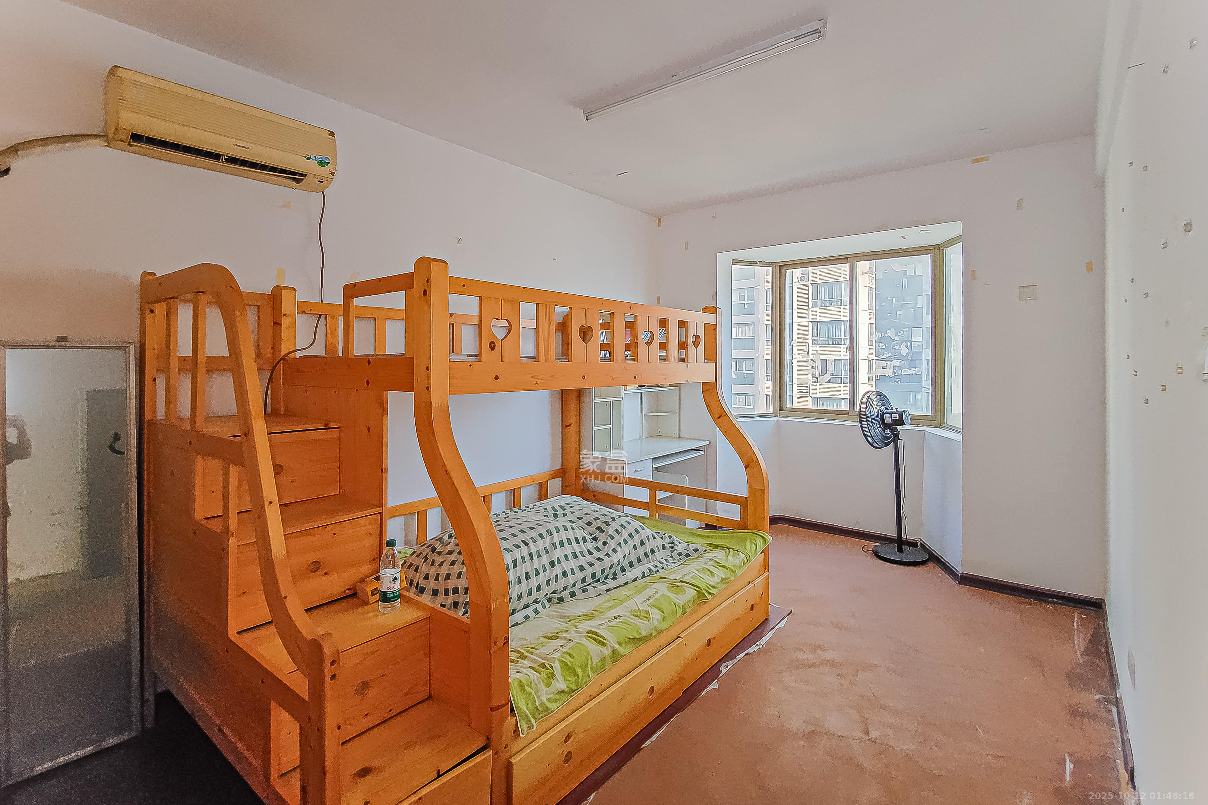 层上观邸  3室2厅2卫    88.8万 层上观邸  3室2厅2卫    88.8万卧室