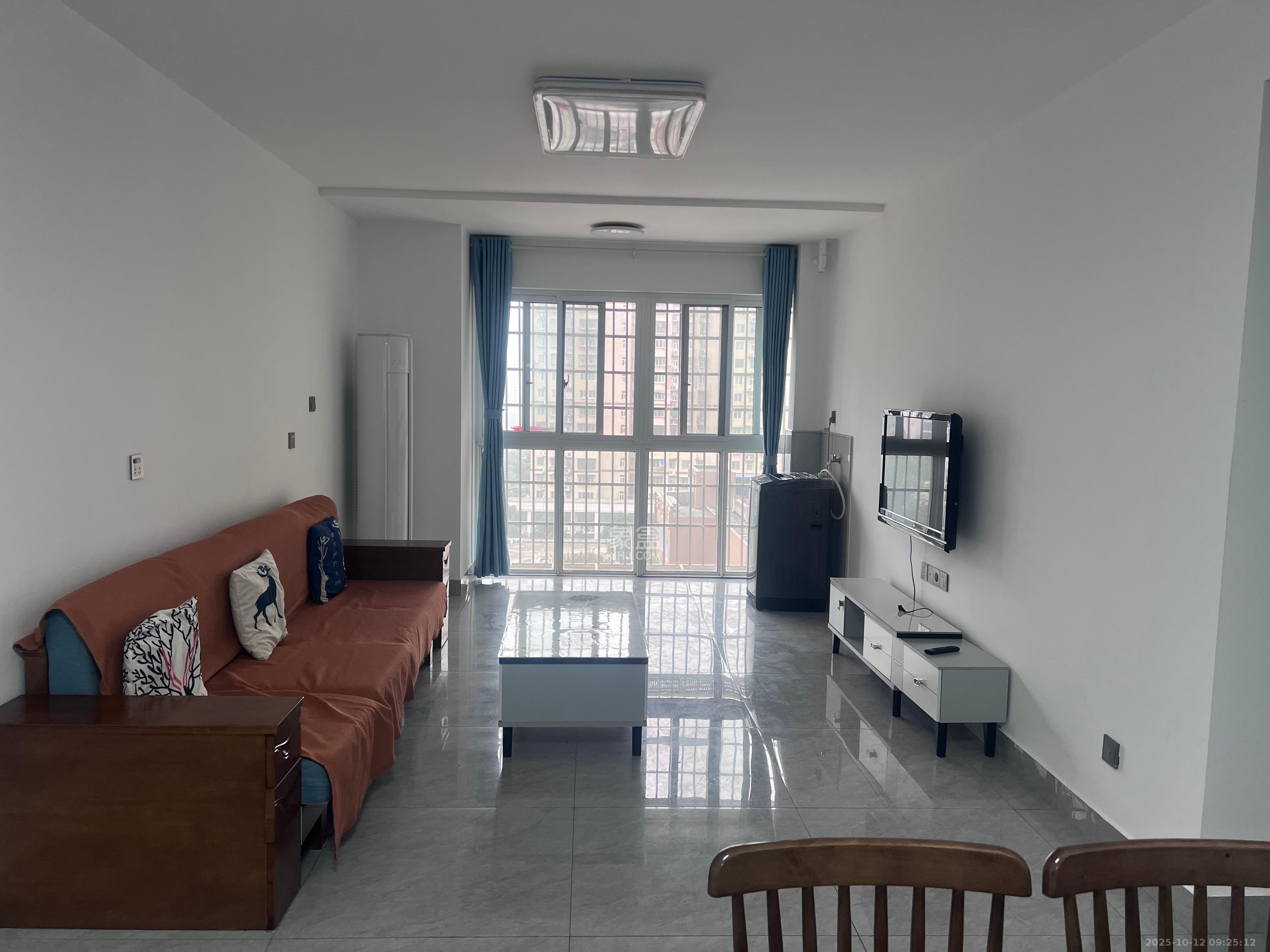 谷山乐园三期 2室2厅1卫 2005.0元/月 谷山乐园三期 2室2厅1卫 2005.0元/月室内图