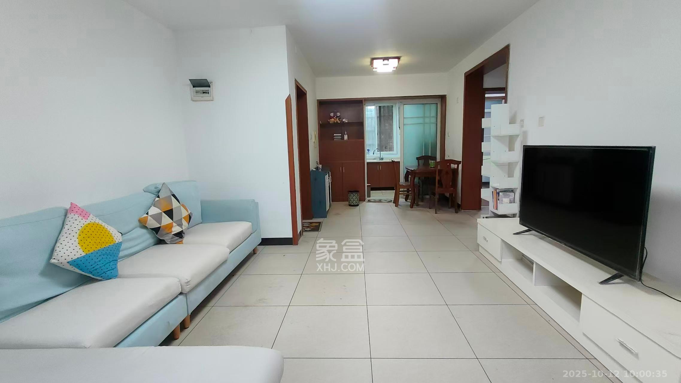 新诚小区 2室2厅1卫 1500.0元/月 新诚小区 2室2厅1卫 1500.0元/月室内图